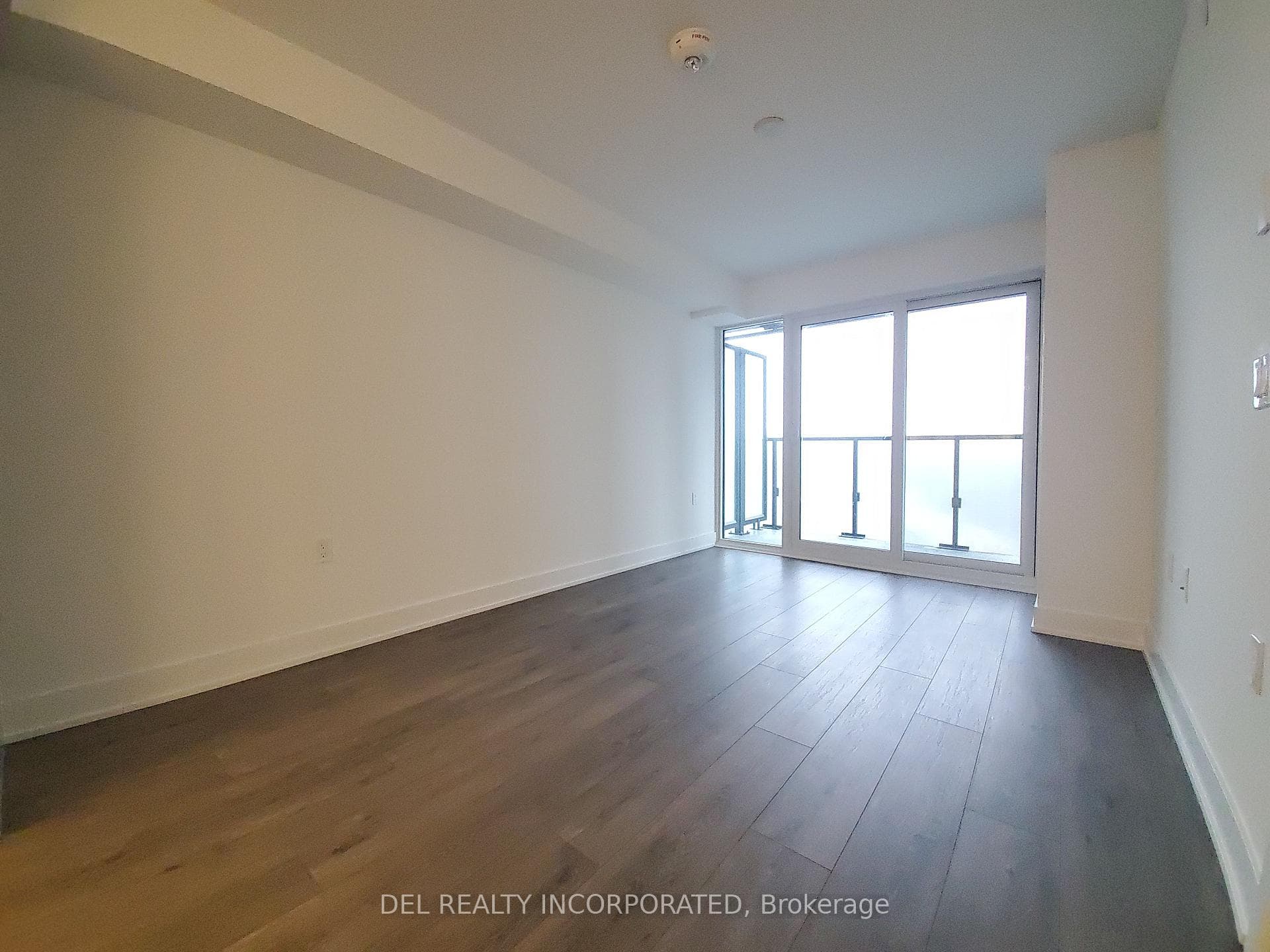 575 BLOOR Street Unit 705 photo 2