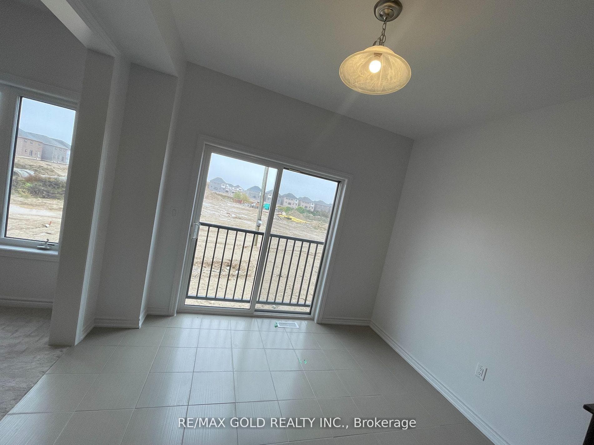 316 Russell Street photo 7
