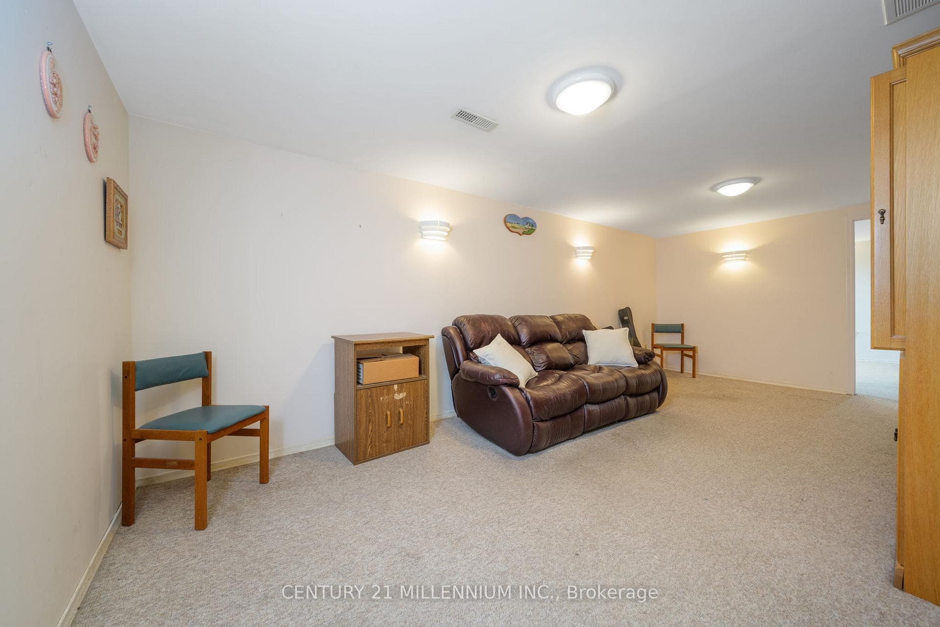 7 Drayton Crescent photo 20