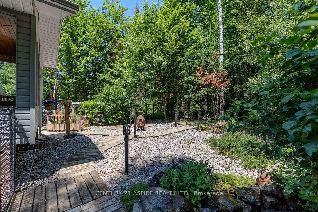 1576 Garden Of Eden Road photo 31