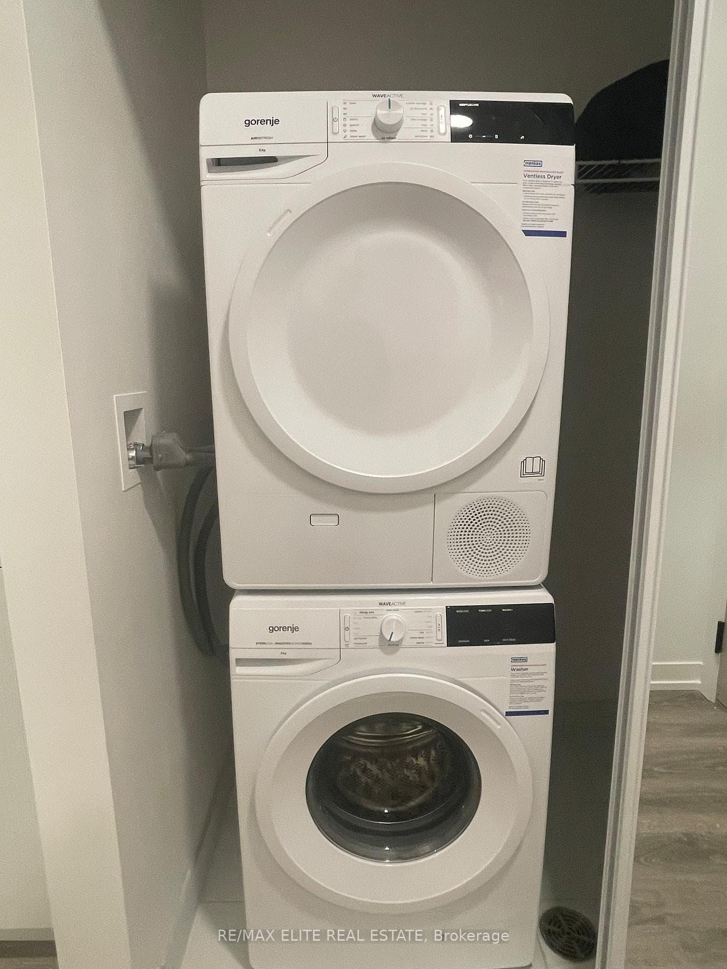 8 Interchange Way Unit 5810 photo 9