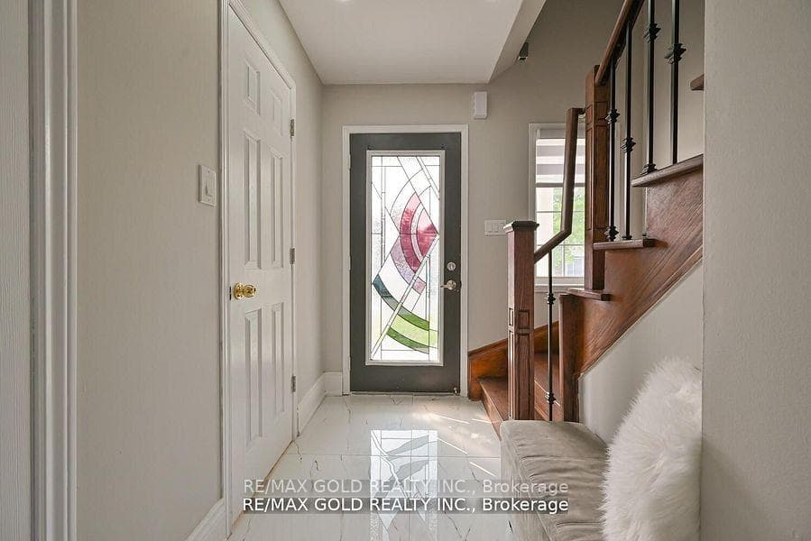 33 Penbridge Circle photo 3
