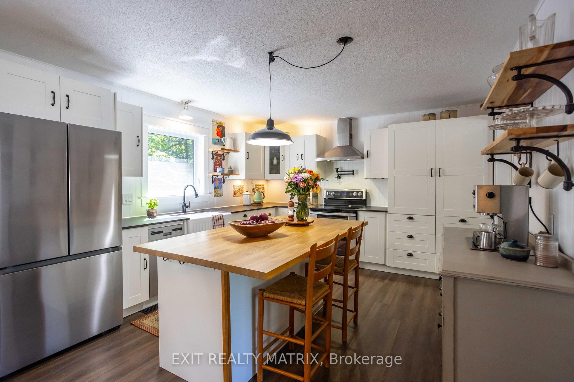 202 Maple Grove Street photo 9