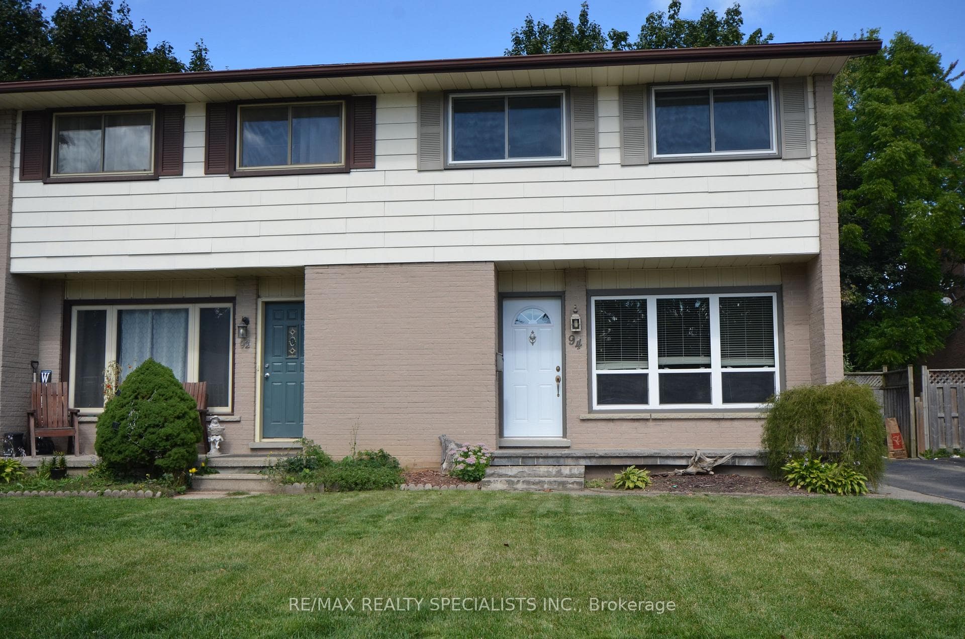 94 CONWAY Drive photo 1