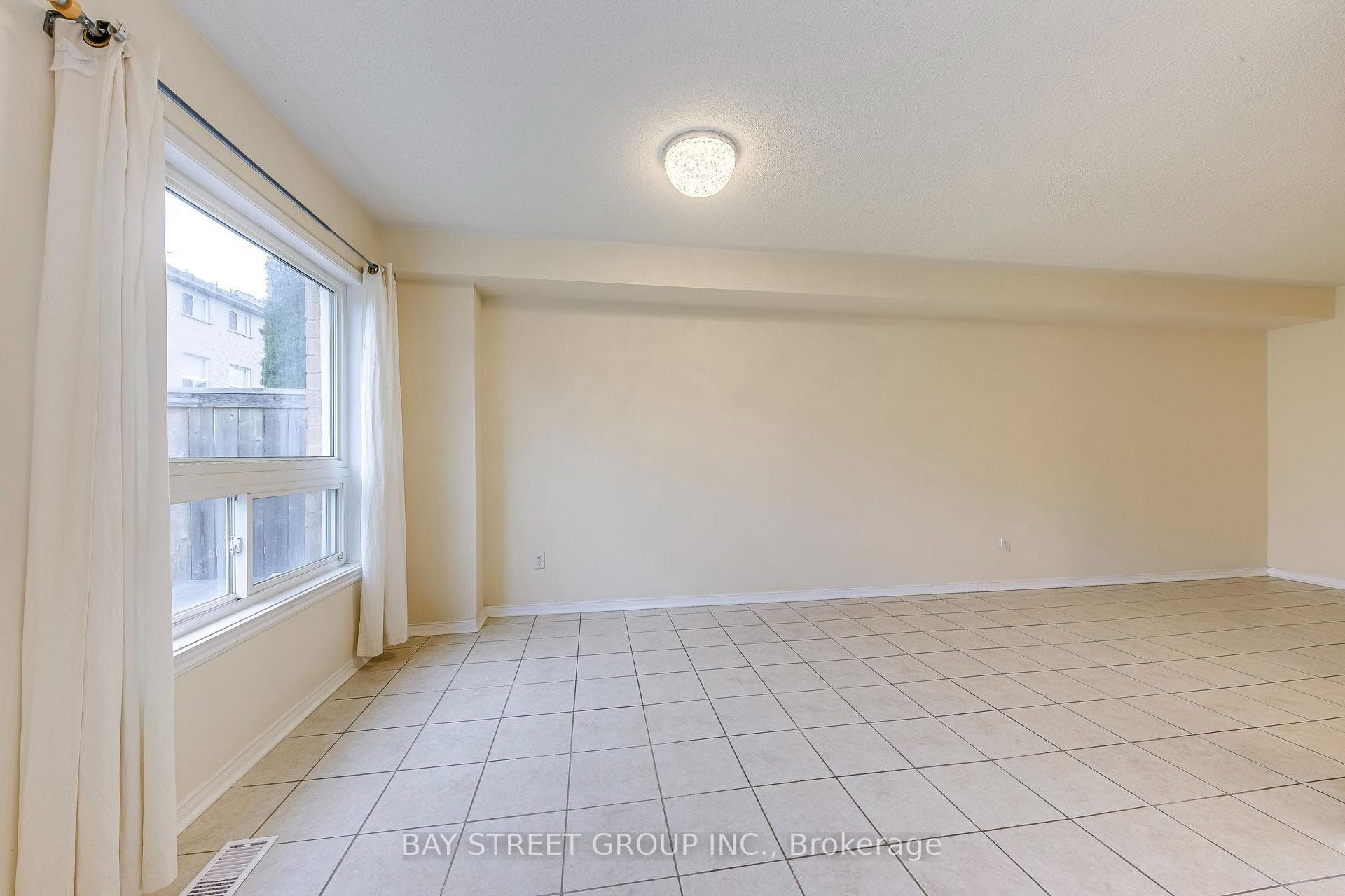 5260 Mcfarren Boulevard Unit 102 photo 16