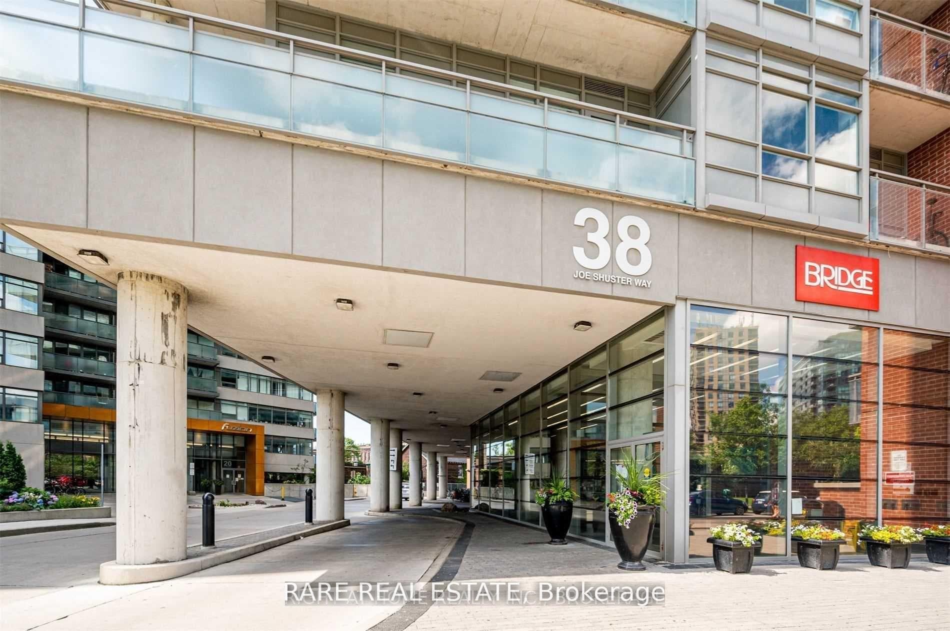 38 Joe Shuster Way Unit 515 photo 23