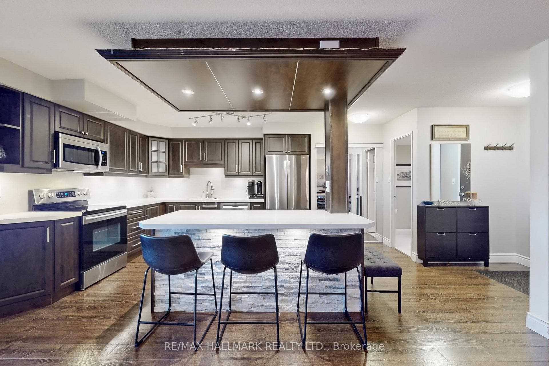 2350 Bridletowne Circle Unit 1102 photo 8