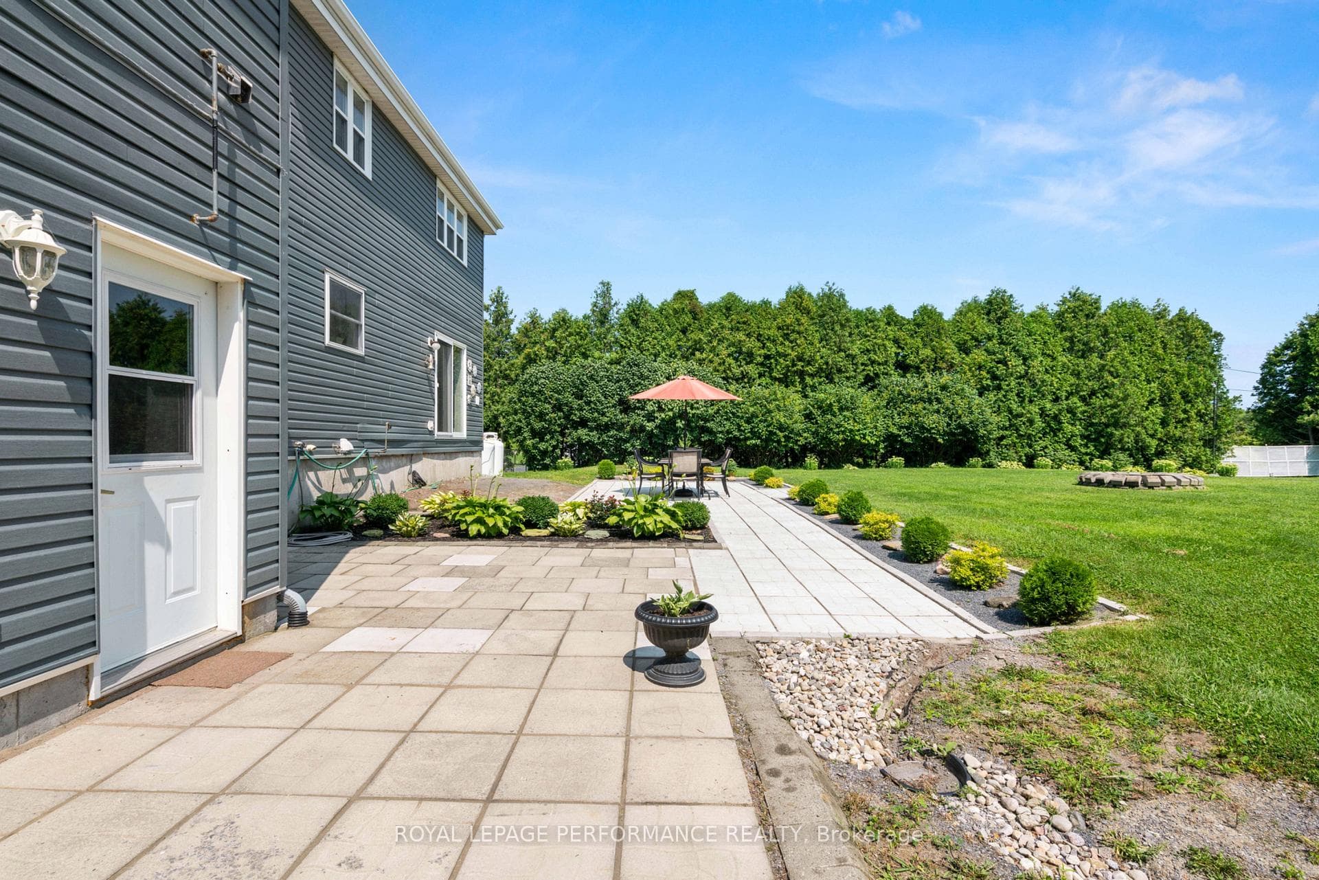 6123 MacBain Street photo 26
