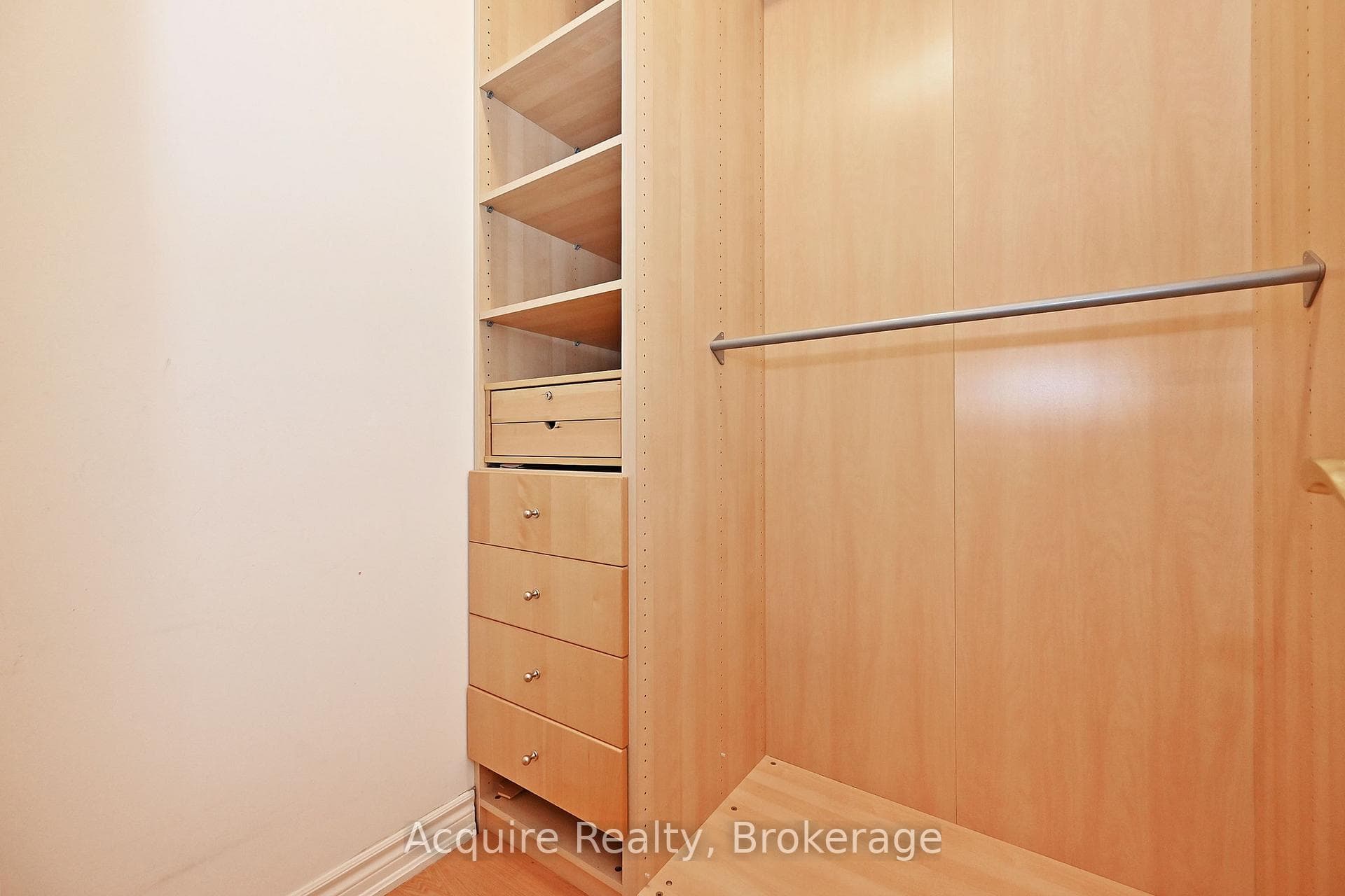 37 Avondale Avenue Unit 505 photo 32