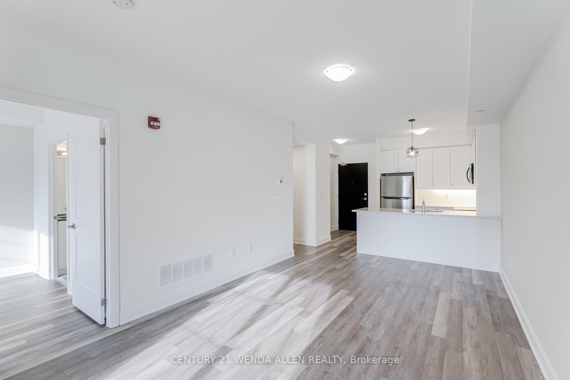 50 Lakebreze Drive Unit 110 photo 15