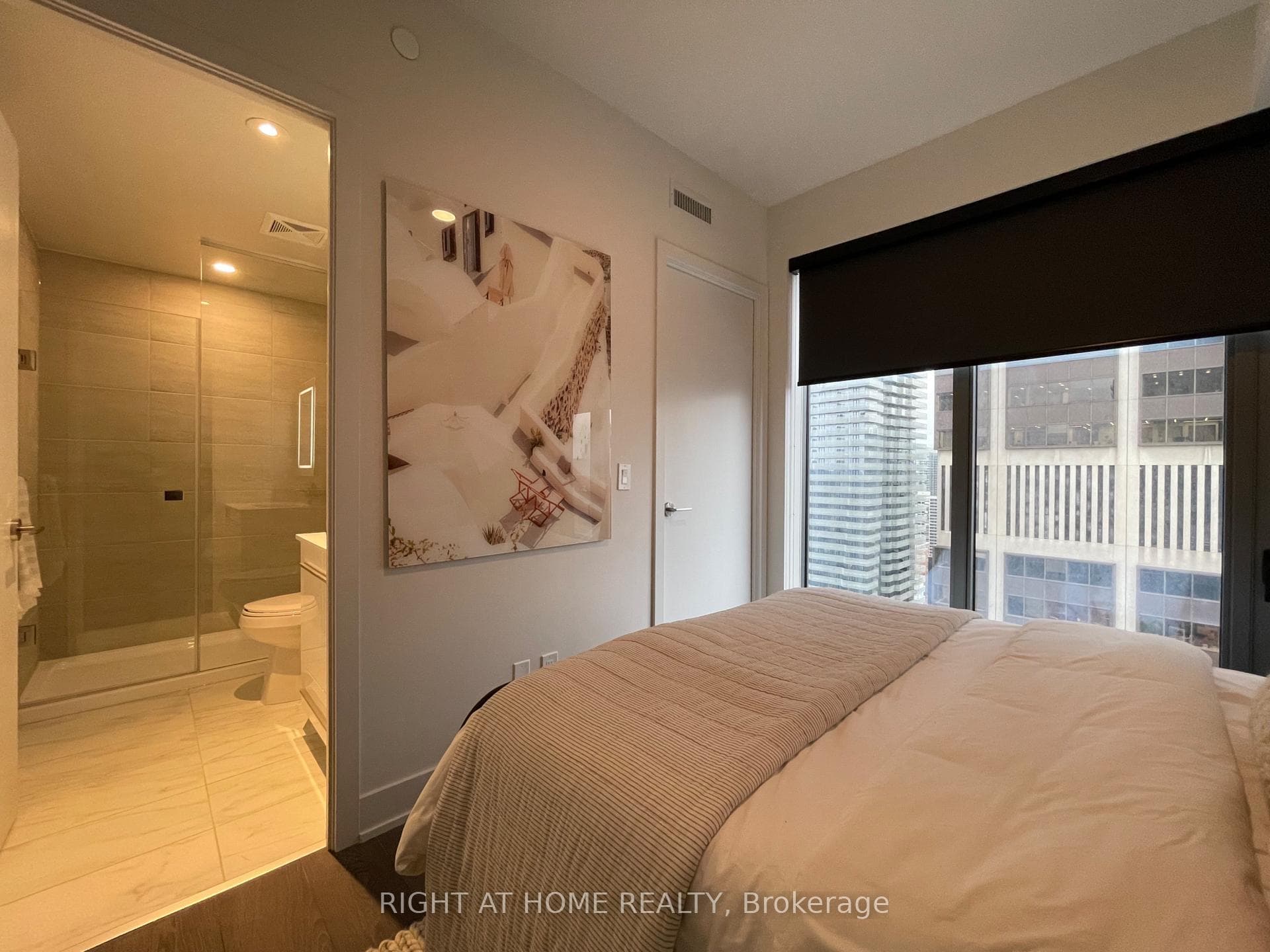 8 Cumberland Street Unit 2506 photo 16