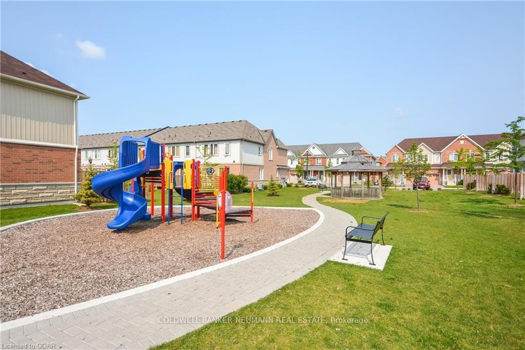 1035 Victoria Road Unit 16 photo 20