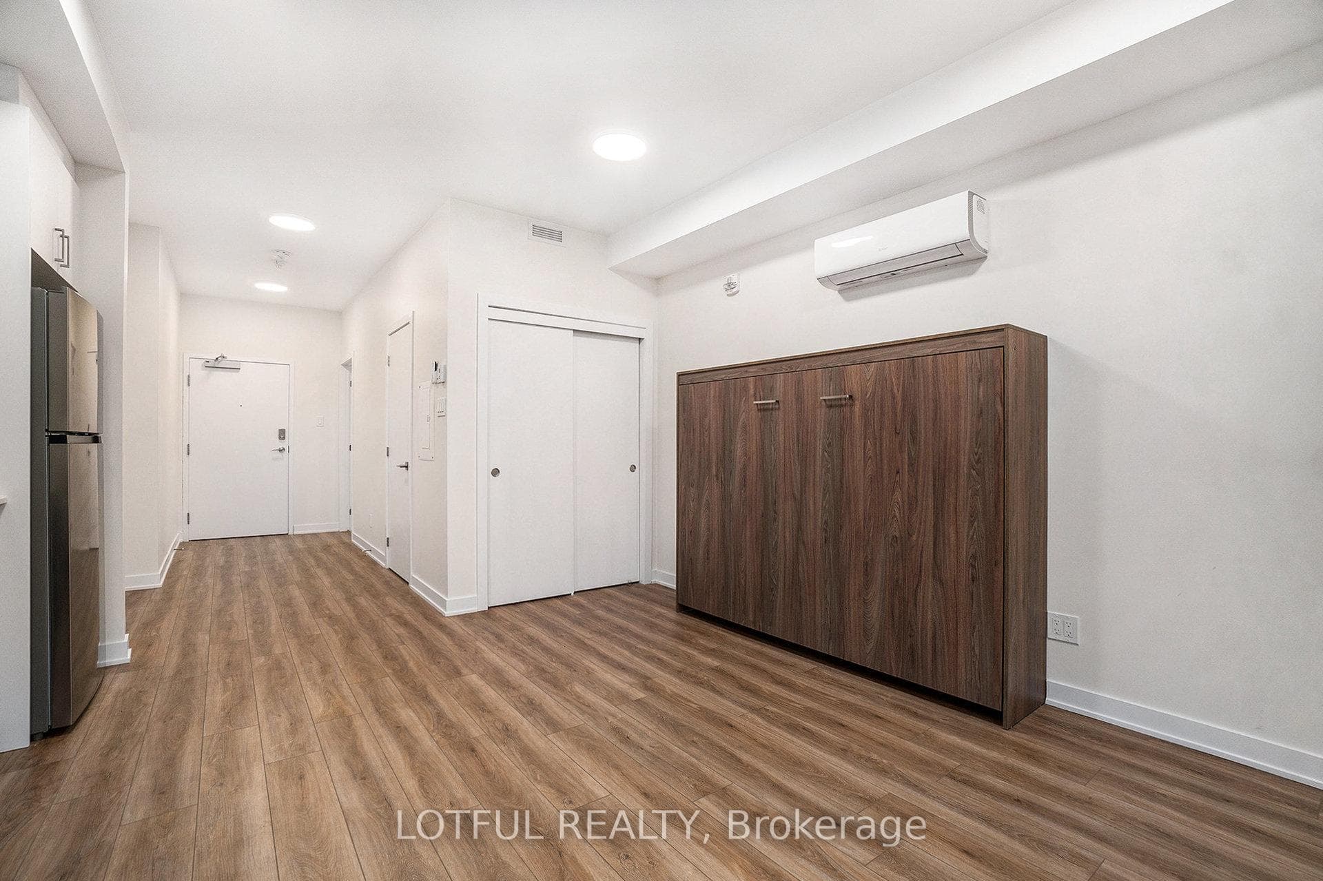 630 Churchill Avenue Unit 302 photo 5