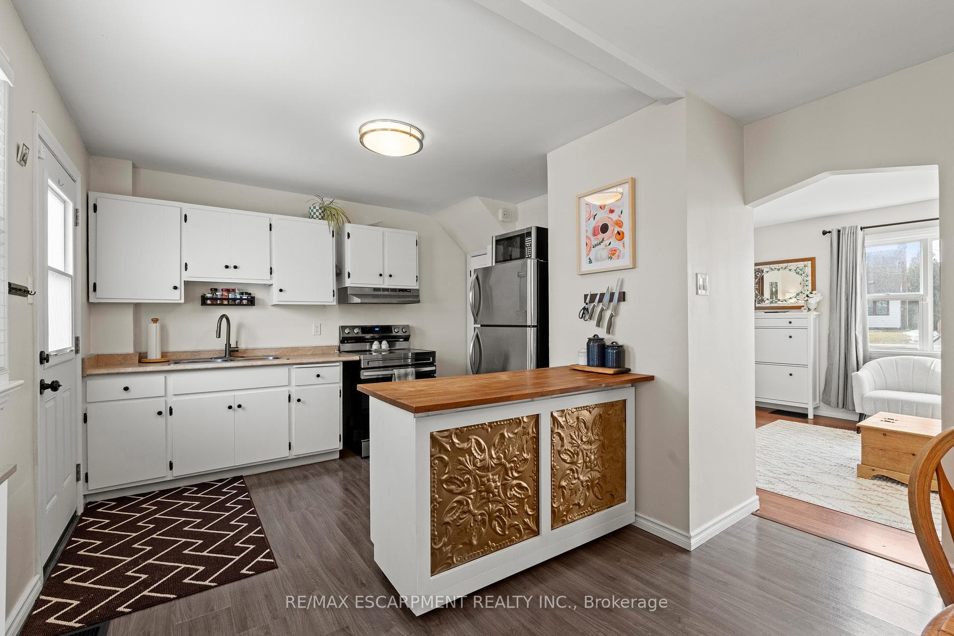 2279 King Street photo 12