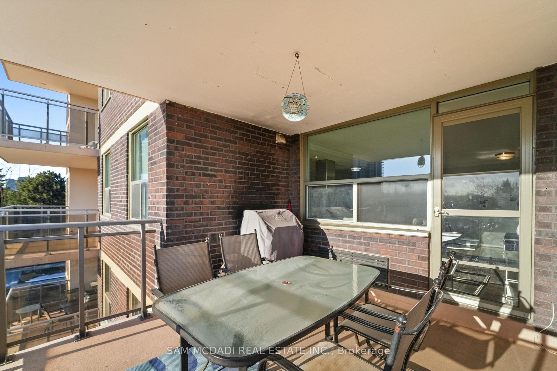 966 Inverhouse Drive Unit 409 photo 16