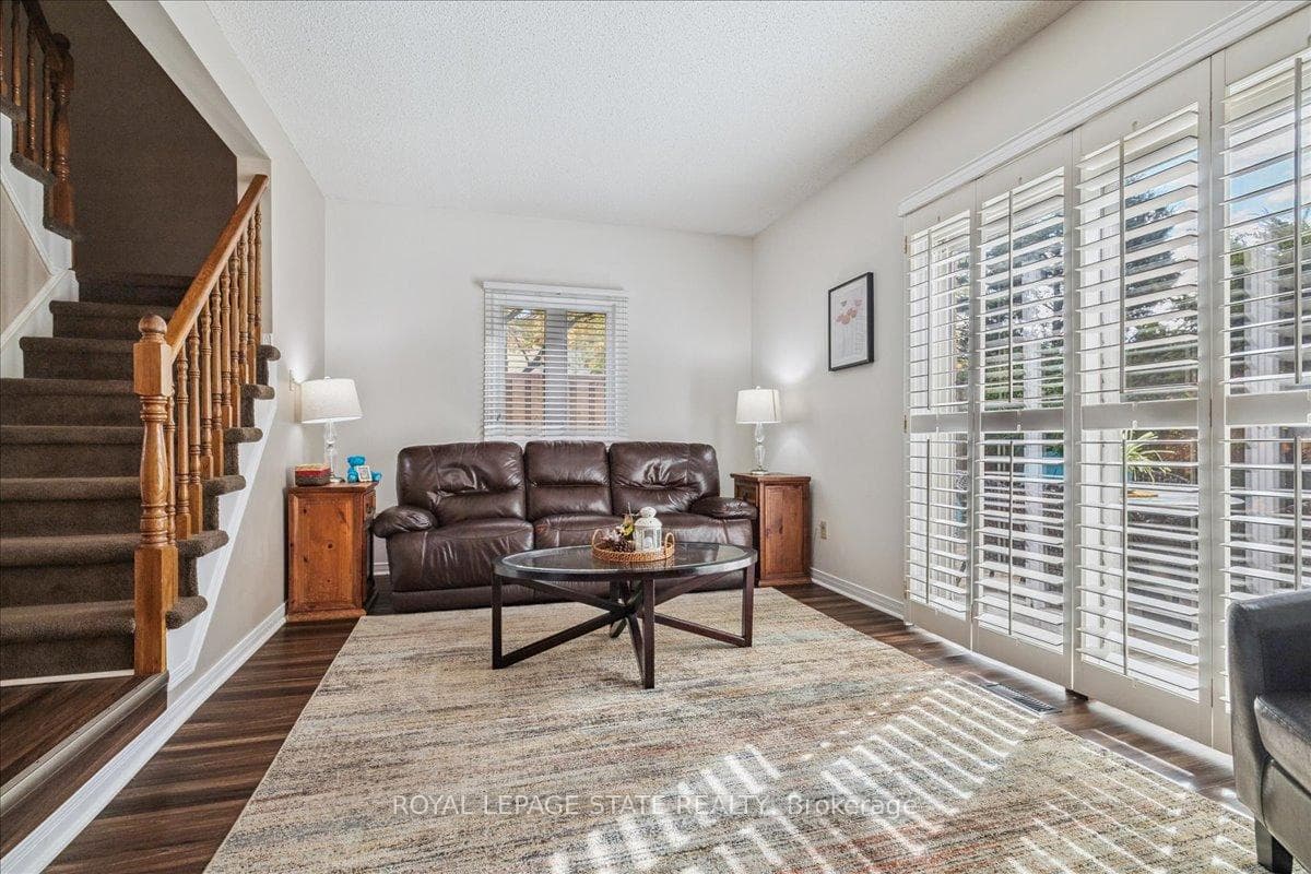 15 Ellington Avenue Unit 5 photo 25