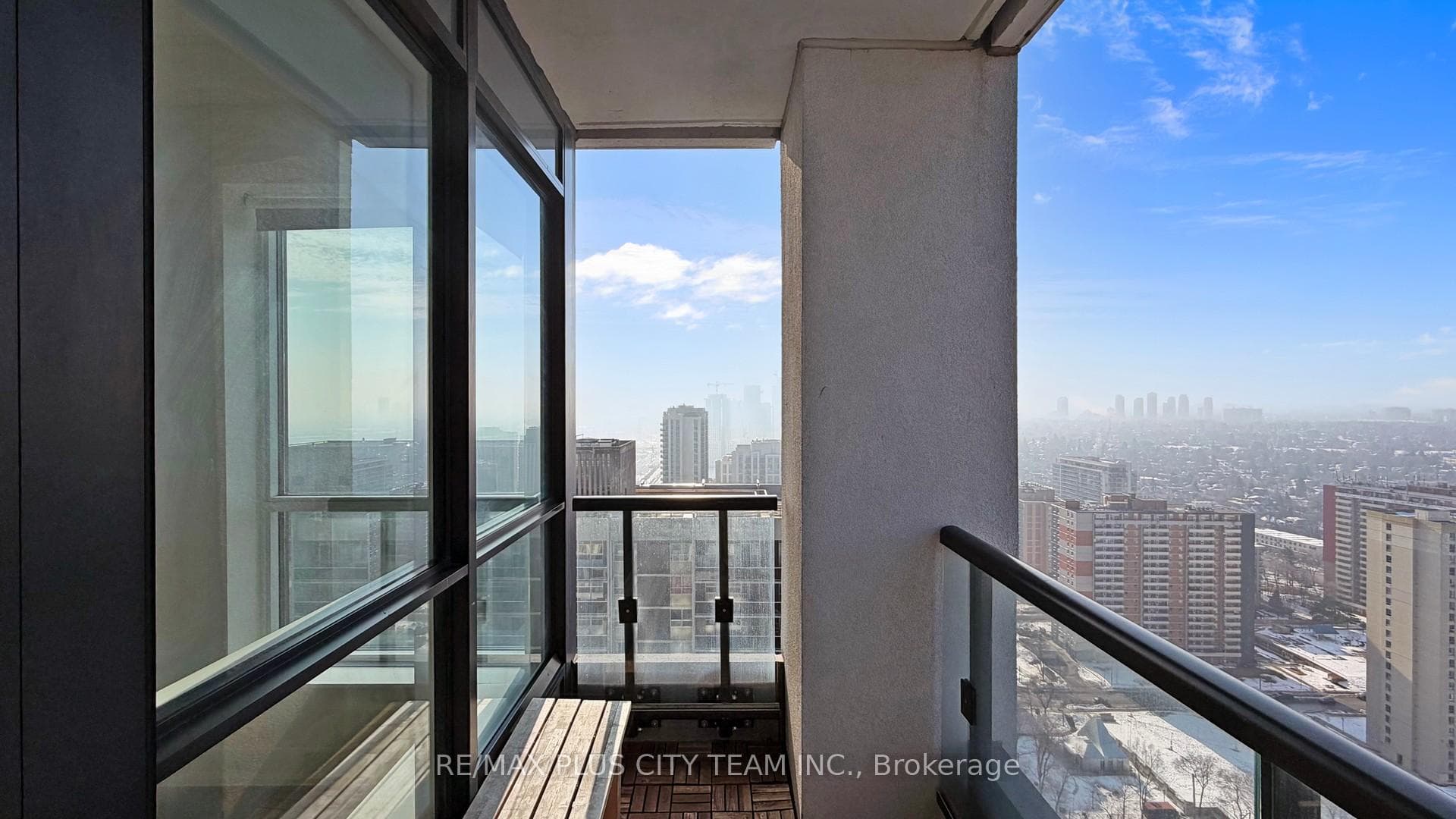 9 Mabelle Avenue Unit 3316 photo 25