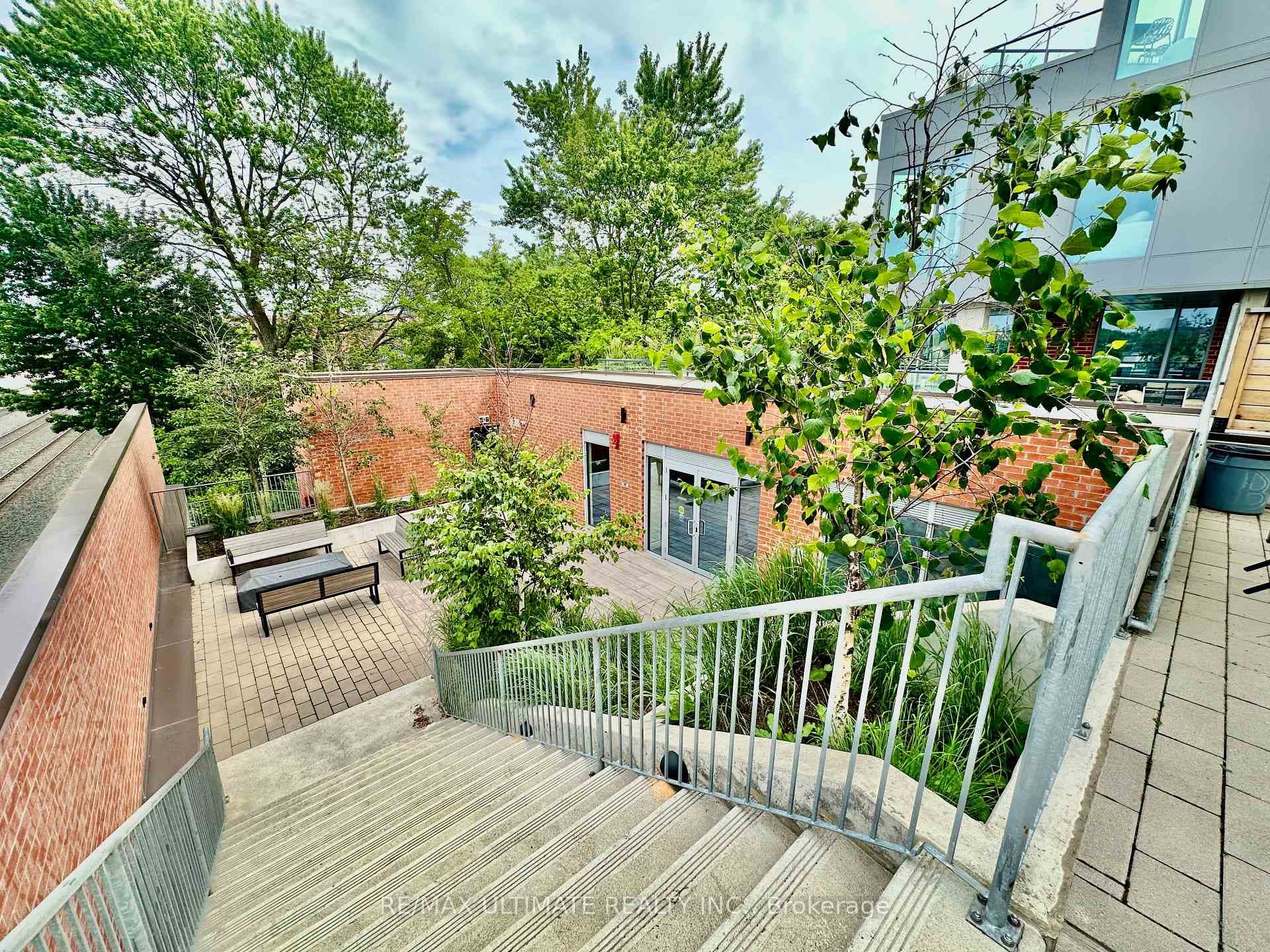 57 Brock Avenue Unit 704 photo 45