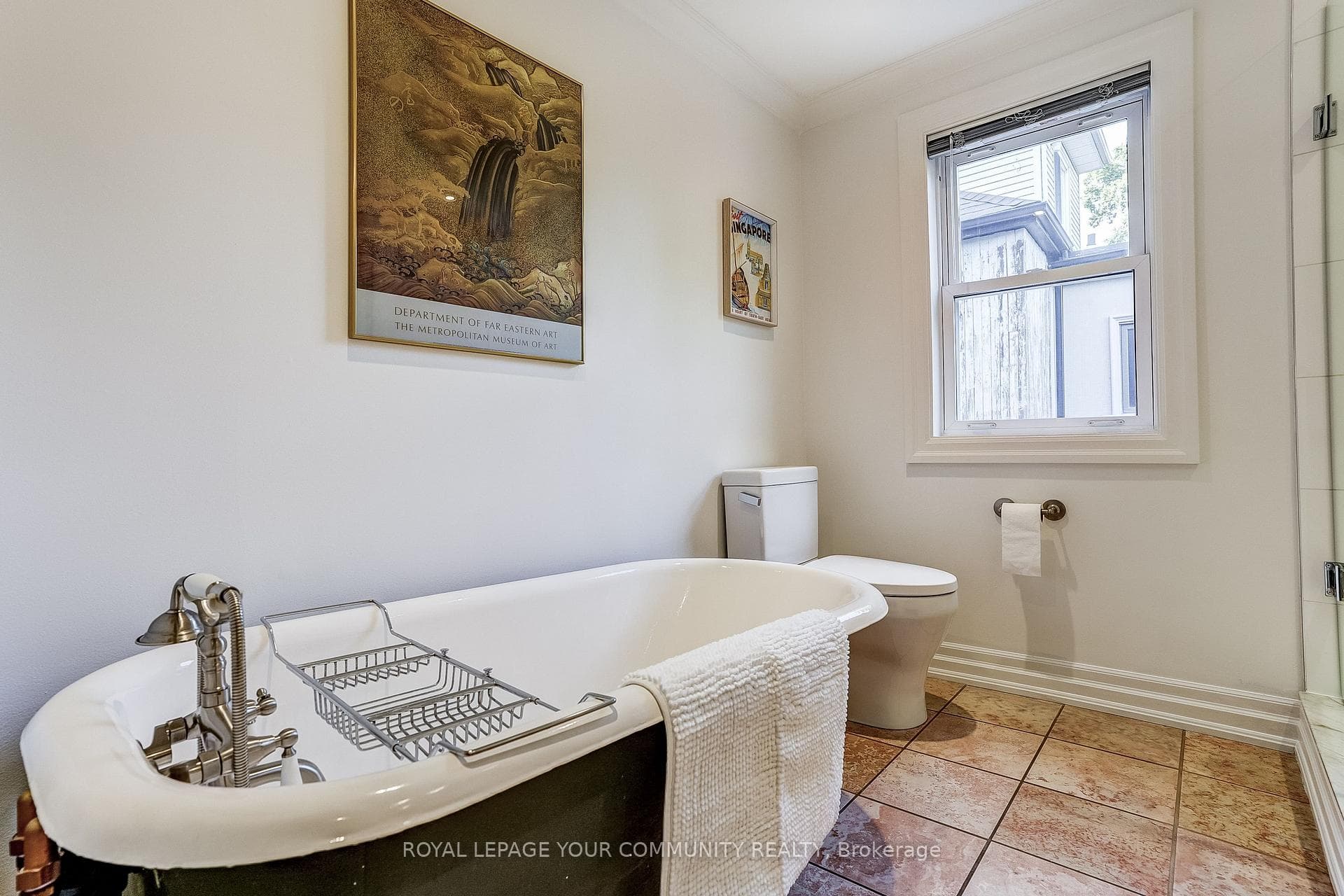 13 Howland Road photo 27