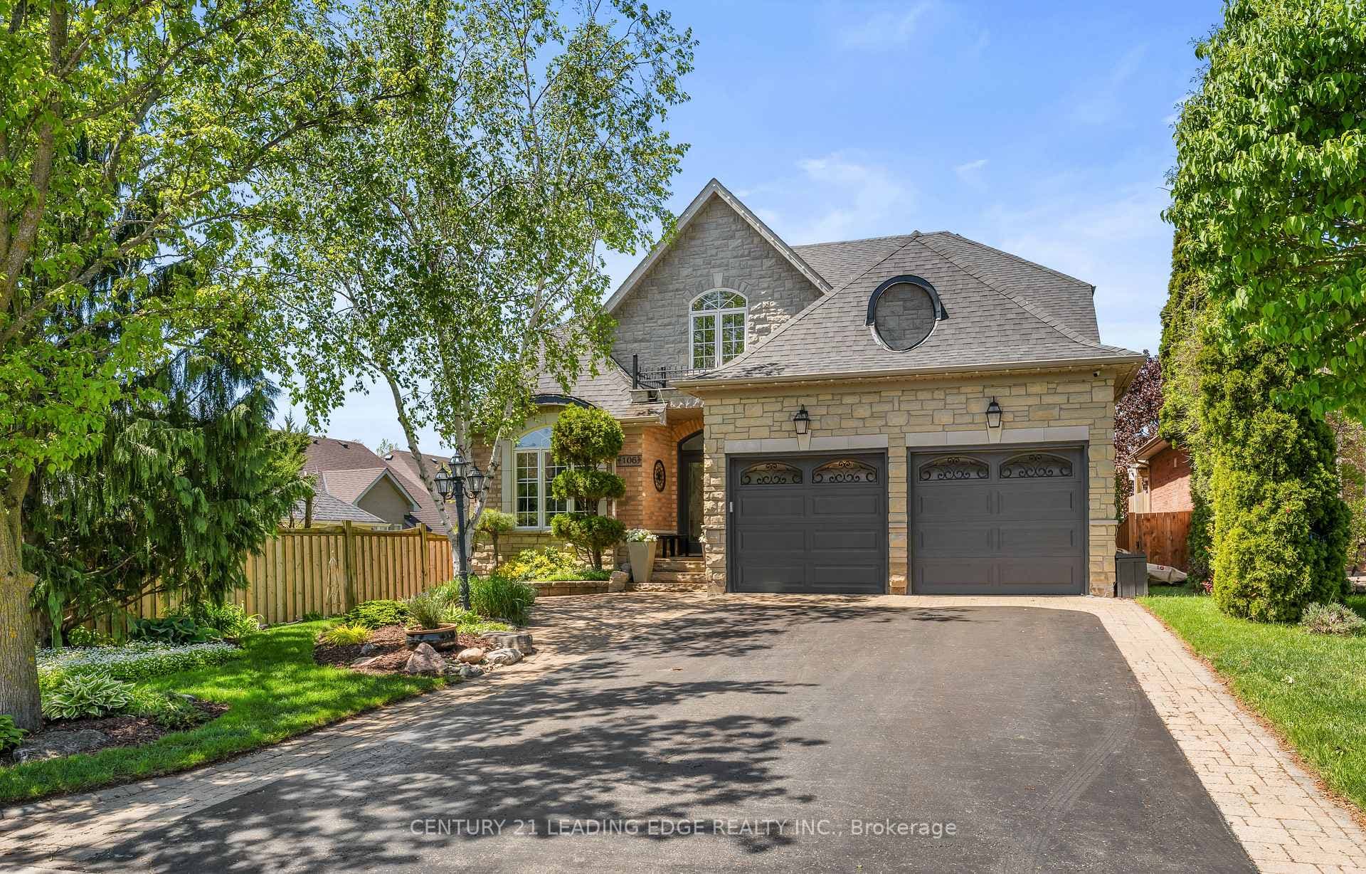 106 Mackey Drive photo 2