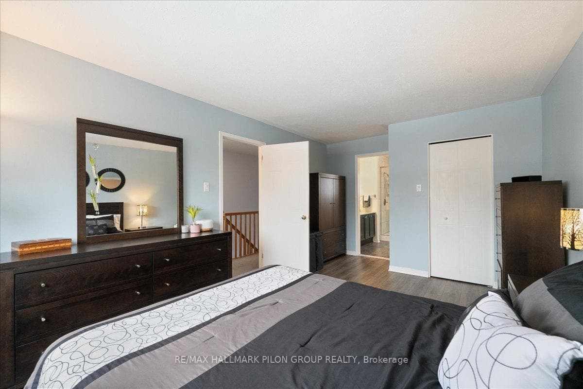 712 Princess Louise Drive photo 18