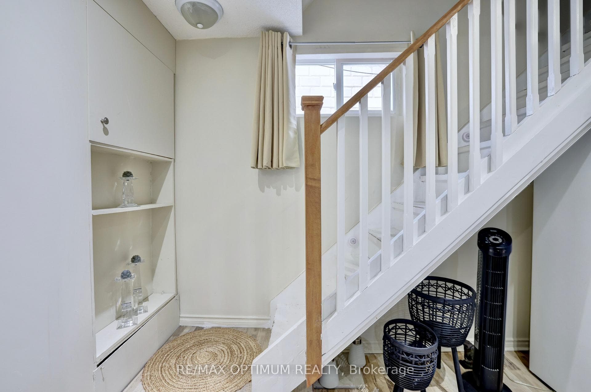 1106 Haig Boulevard photo 36