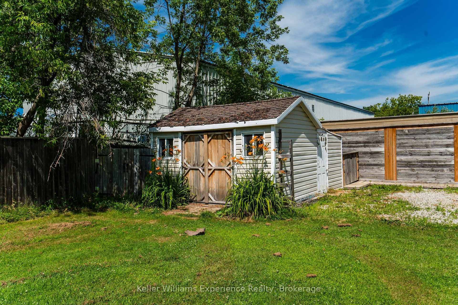 281 Park Street photo 18