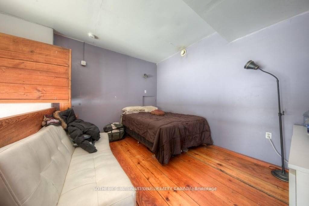 276 Avenue Road Unit Main photo 6