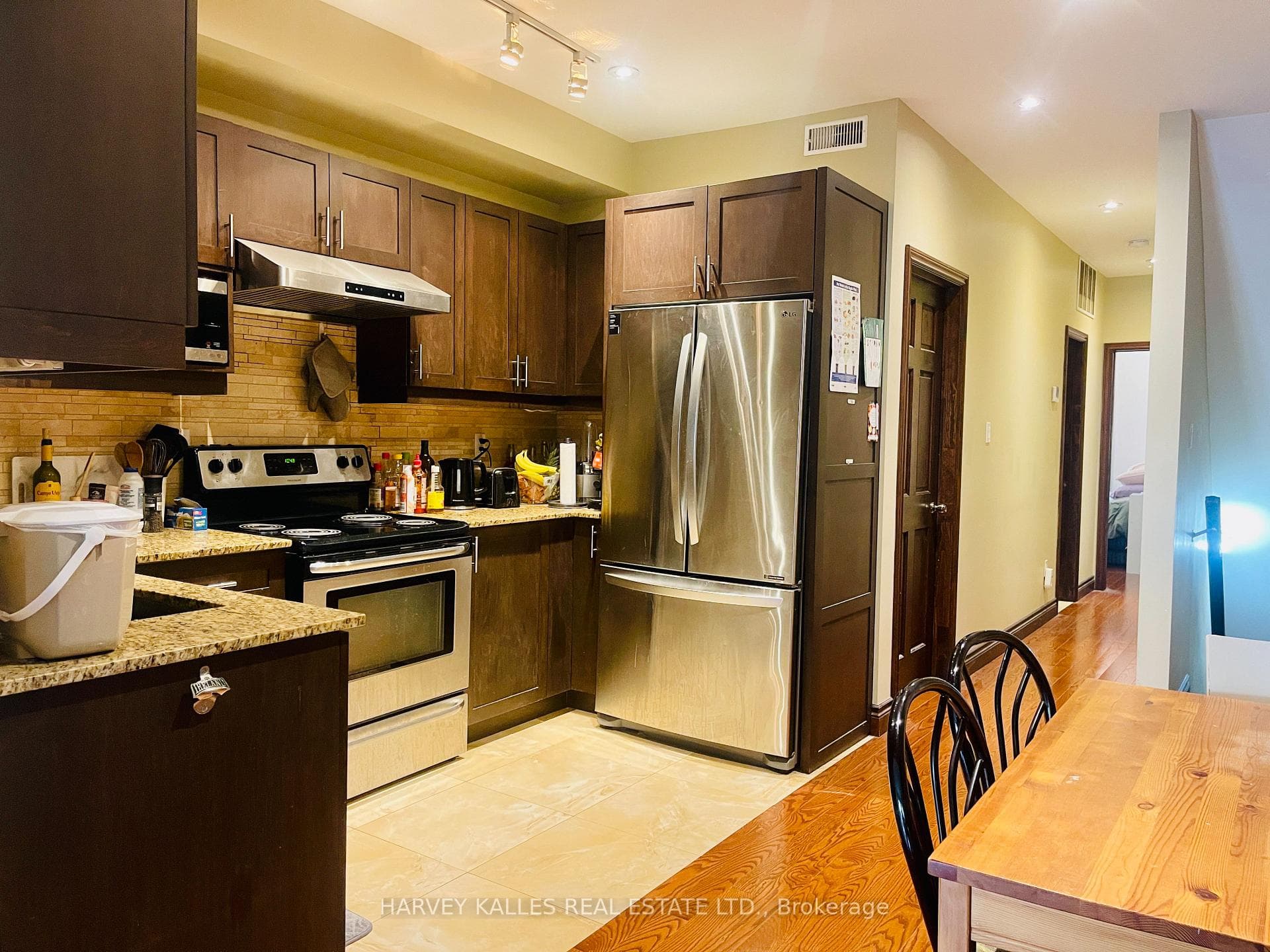 267 St Helens Avenue Unit 2 photo 4