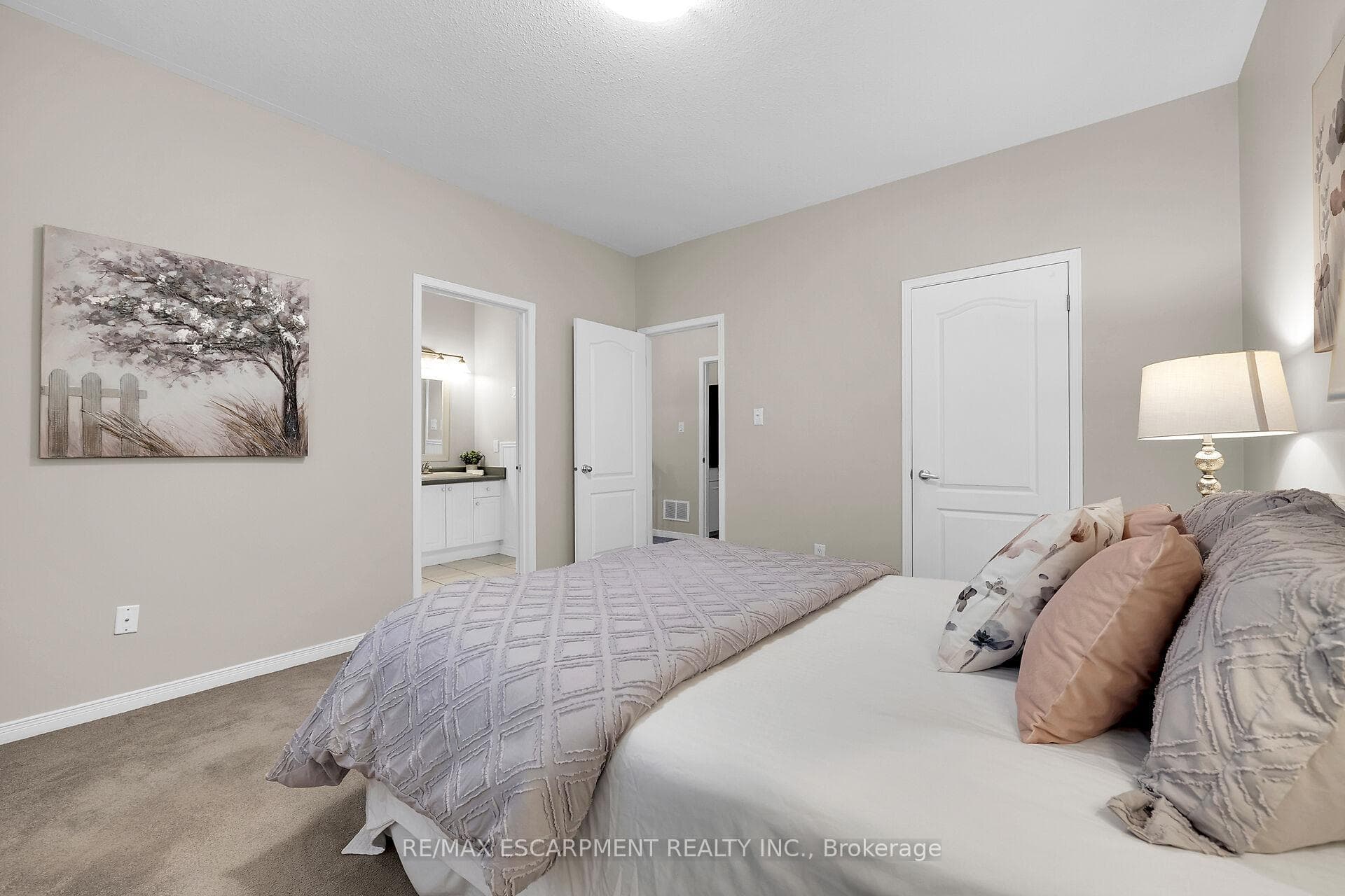 81 Valridge Drive Unit 8 photo 30