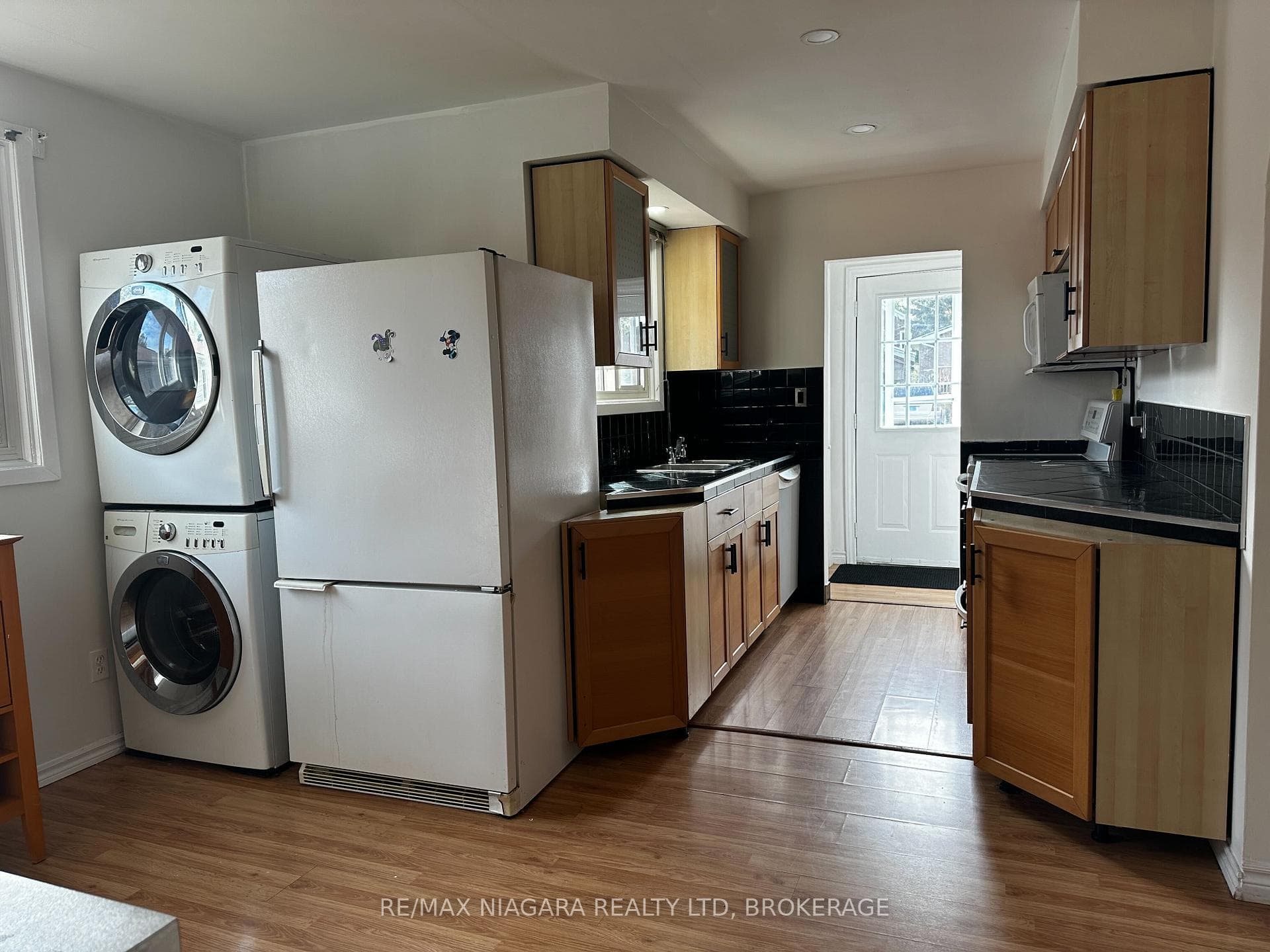 43 A Beachaven Drive Unit Upper photo 9