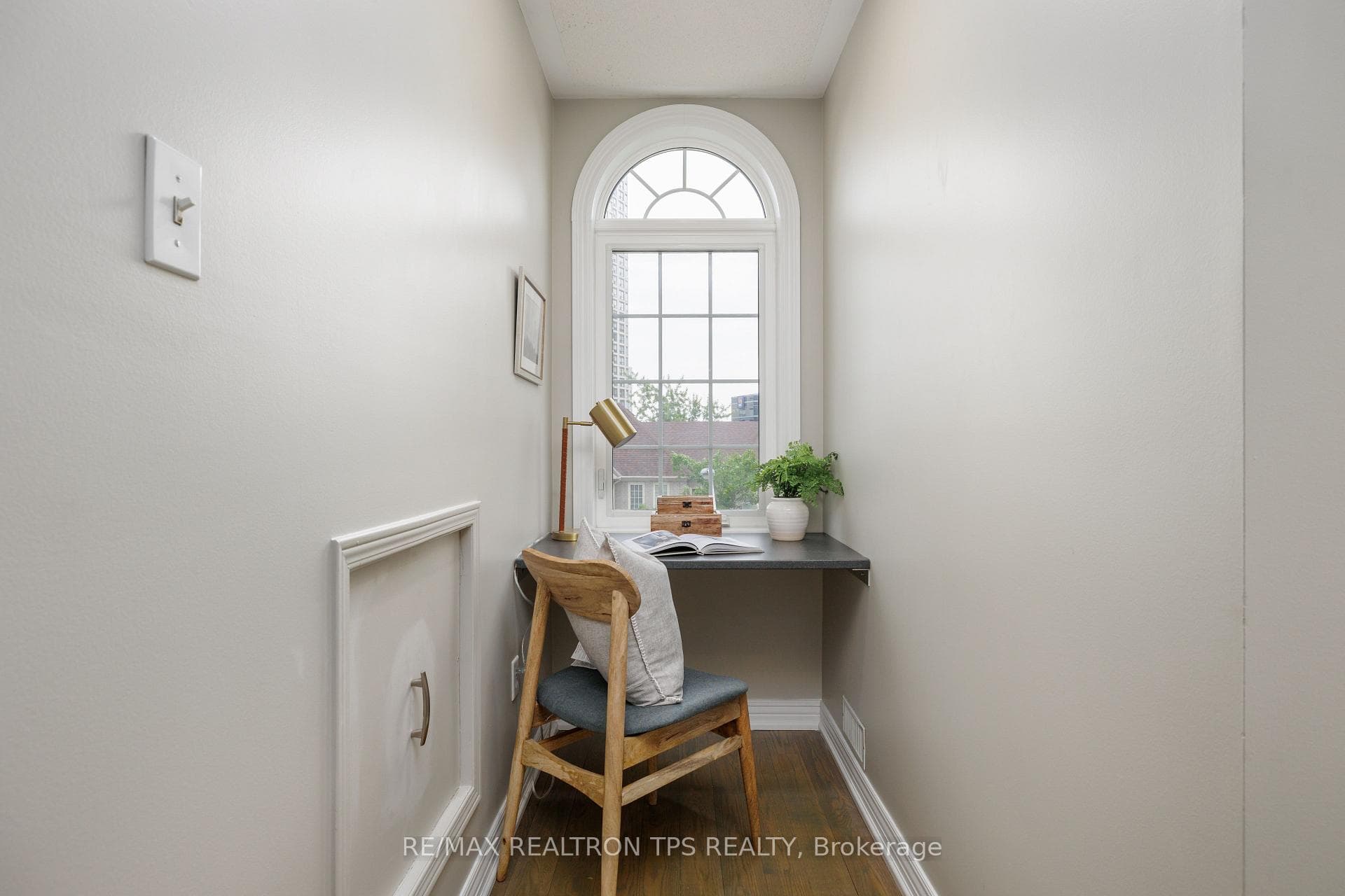 14 Greystone Court photo 25