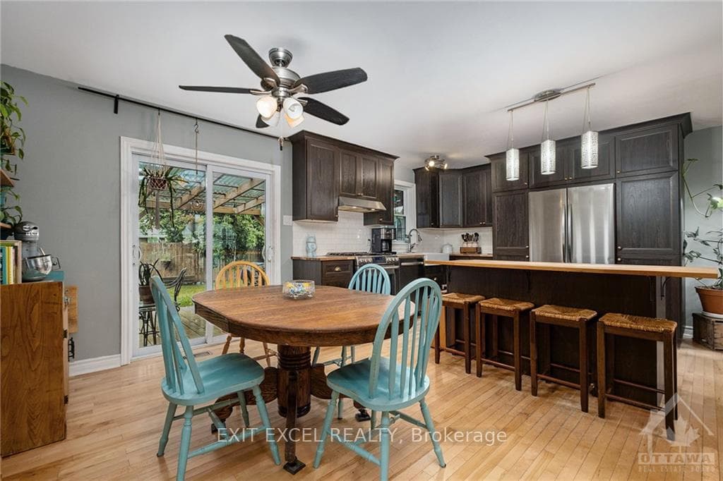 454 VICTORIA Street photo 7