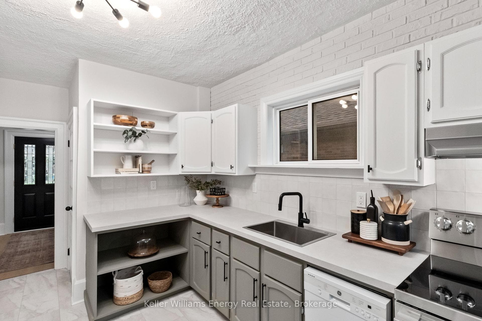 55 Arlington Avenue photo 13