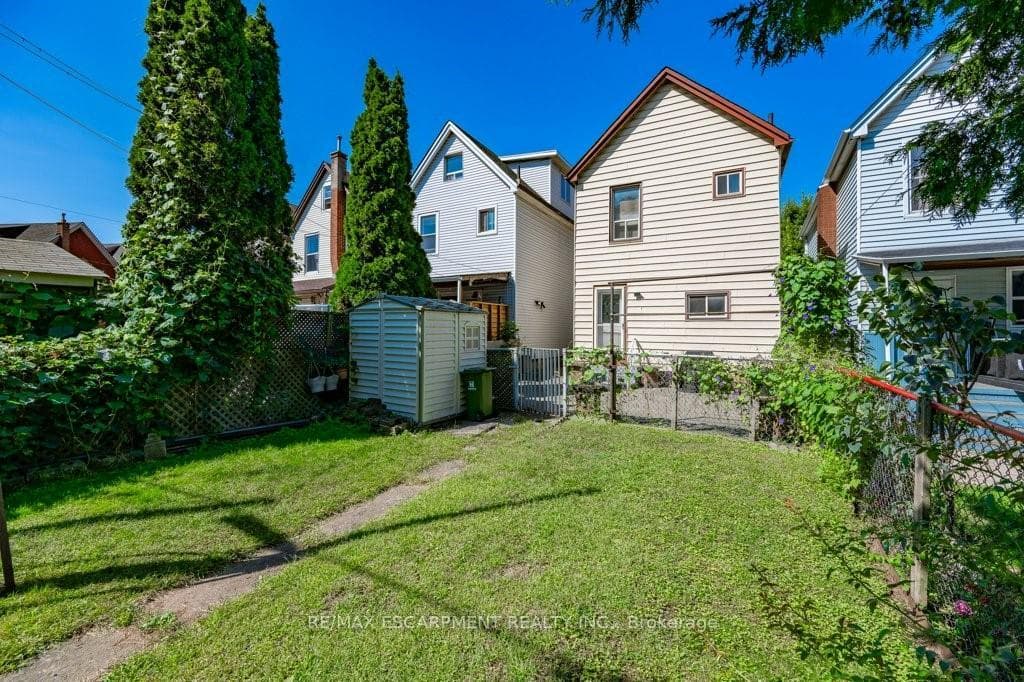 22 Niagara Street photo 36
