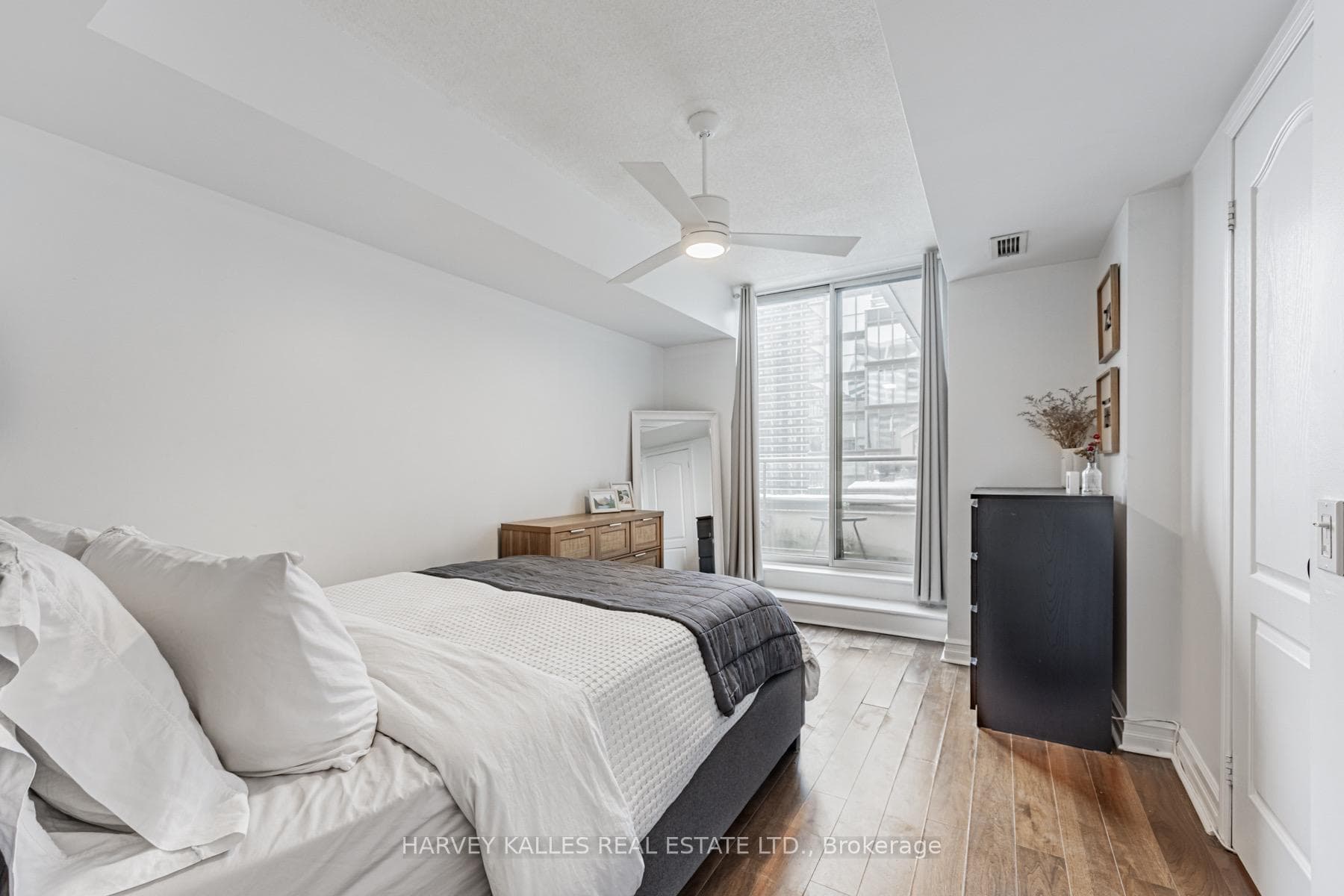 5 Rosehill Avenue Unit 910 photo 14