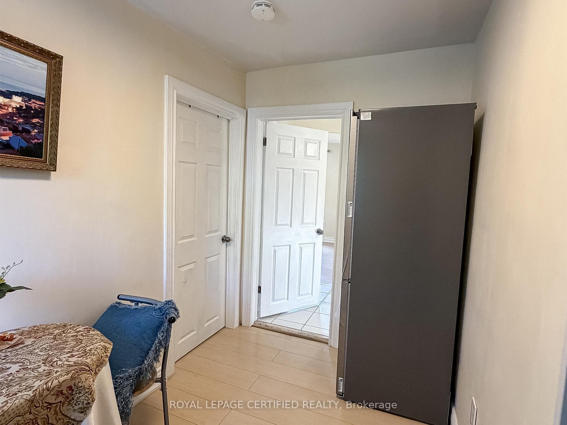 148 Belgravia Avenue Unit Upper photo 15