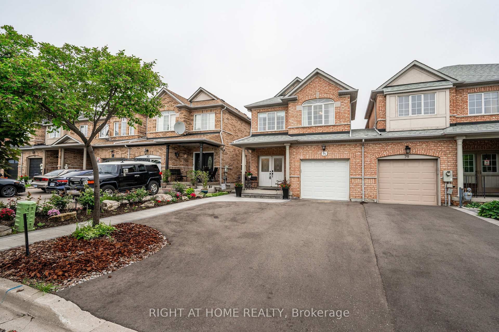 81 Ronan Crescent photo 2