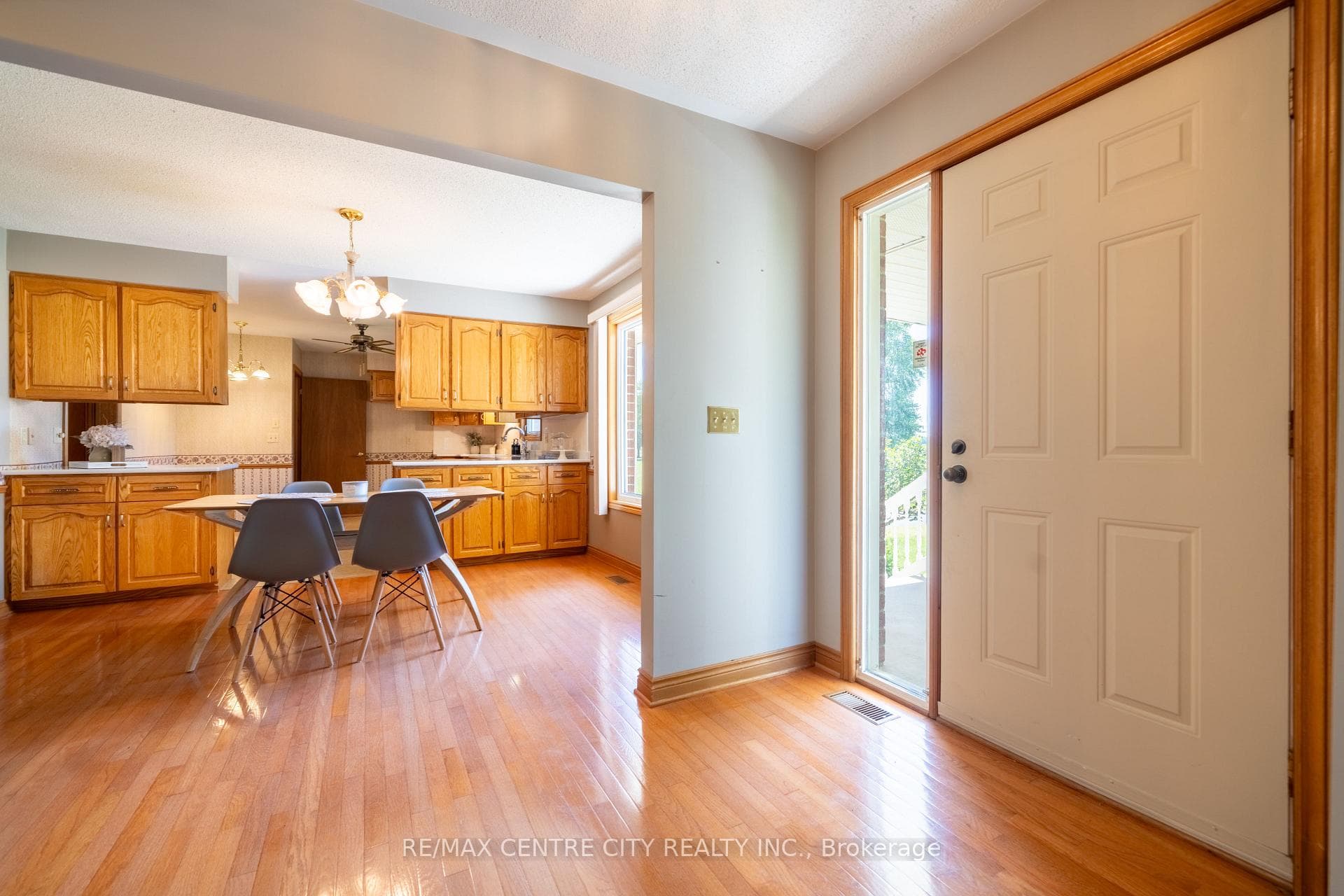 2200 Katesville Drive photo 11