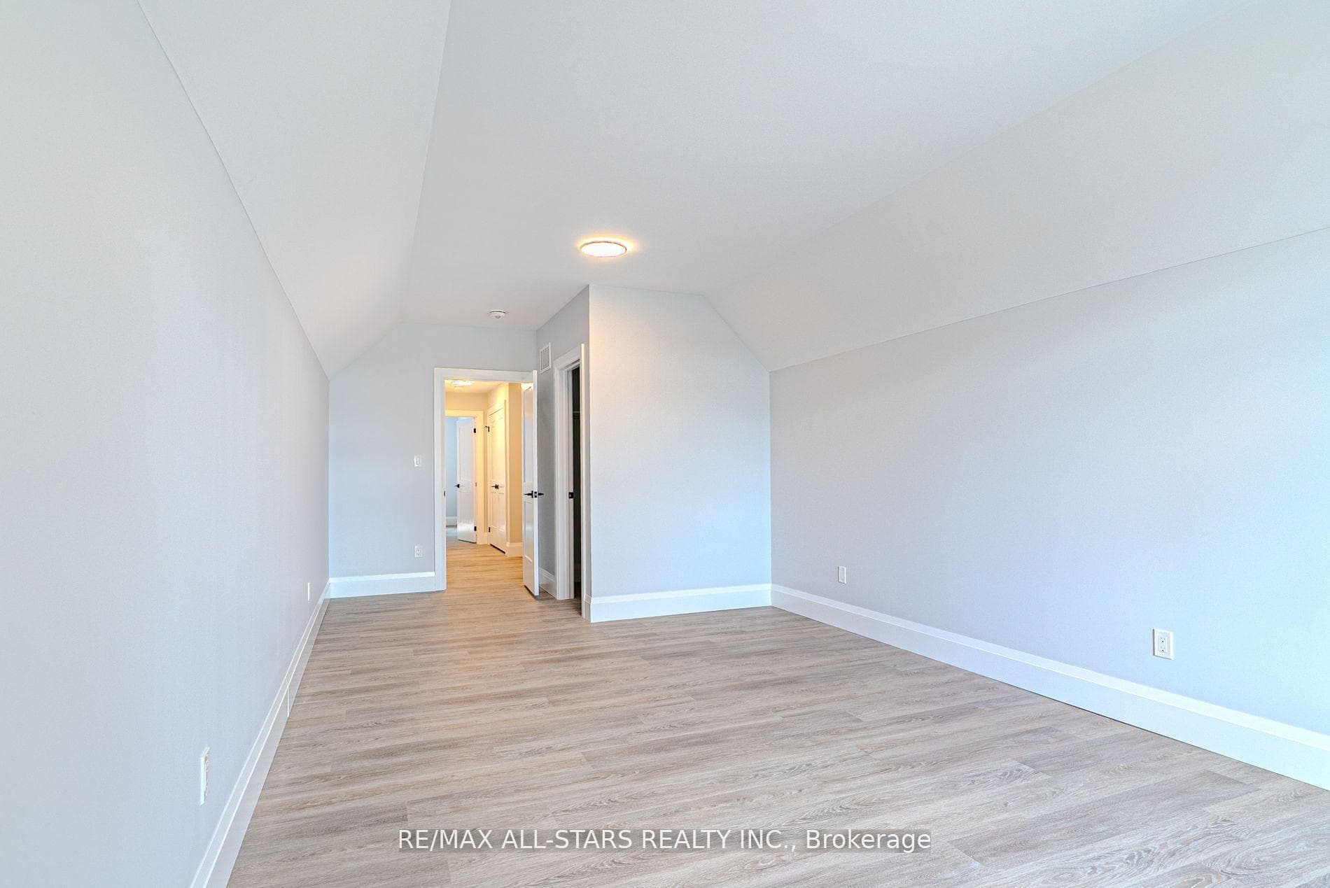 837 Cedar Glen Road photo 32