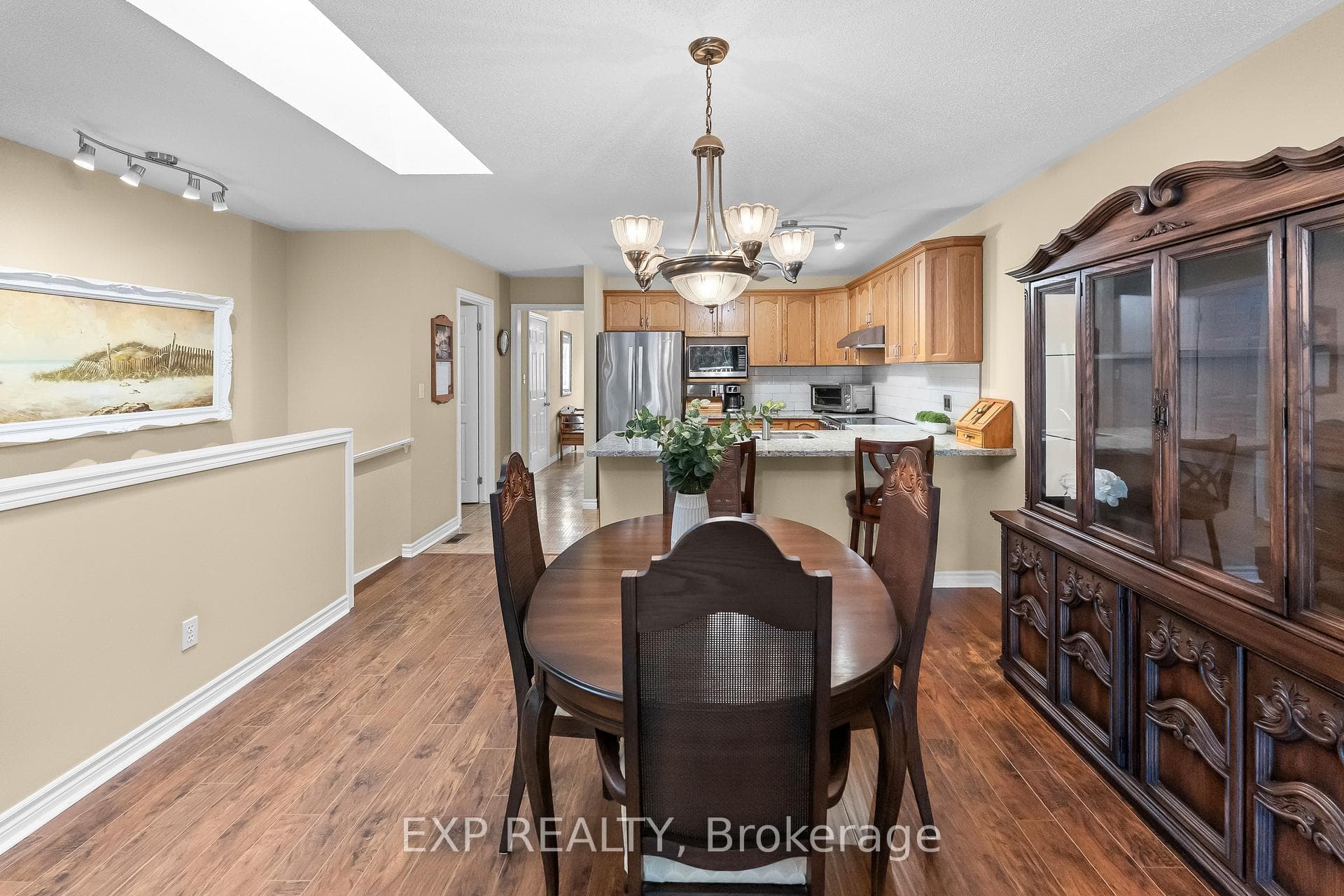 9 KINSMAN Court photo 20