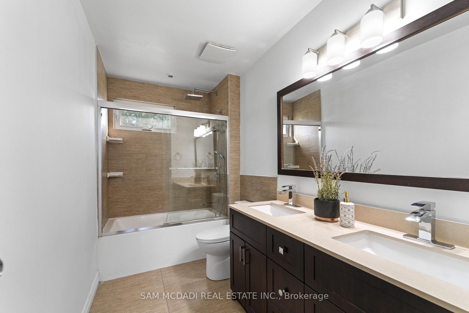 1050 Shawnmarr Road Unit 132 photo 18