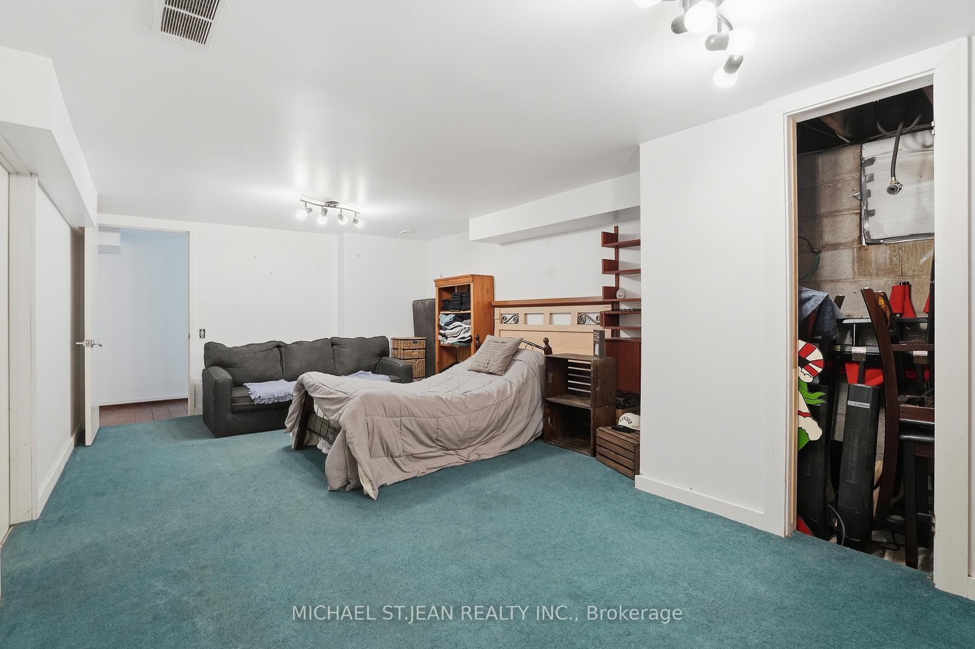 1314 Safari Road photo 34