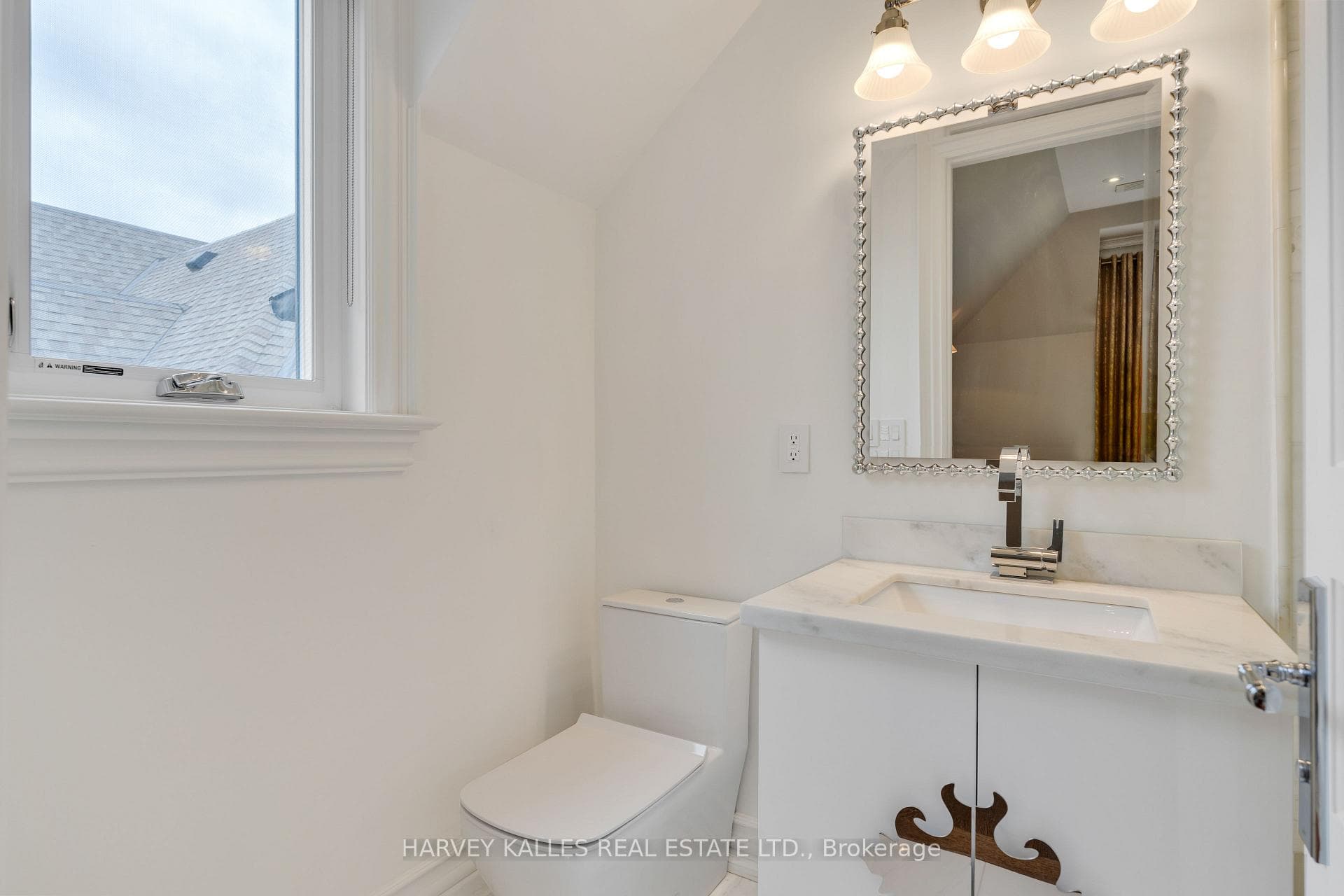 64 Yorkminster Road photo 34