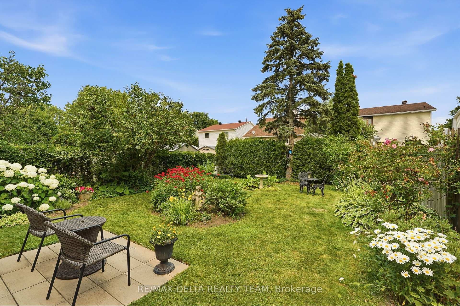 1091 St Lucia Place photo 28