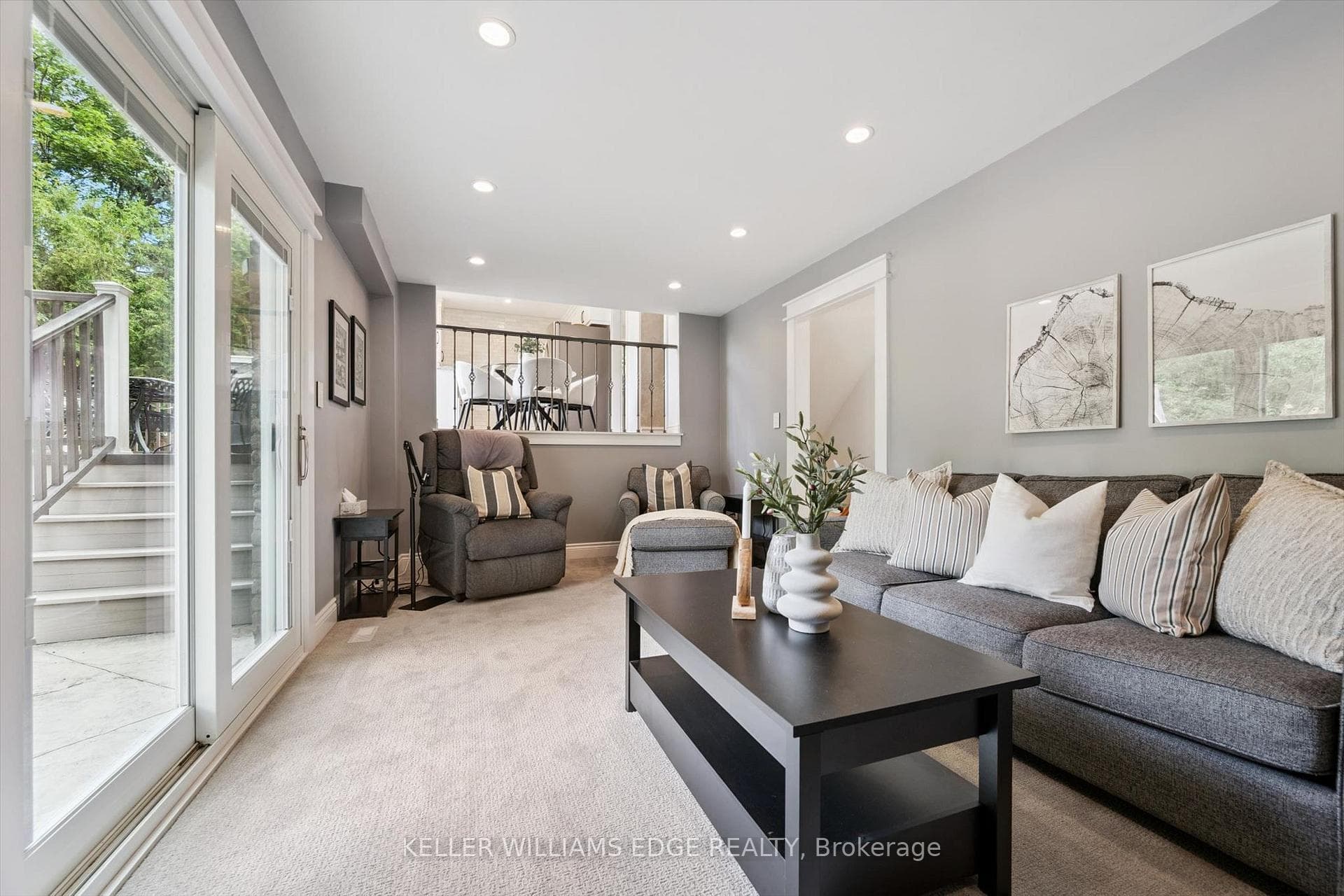 495 Tipperton Crescent photo 8