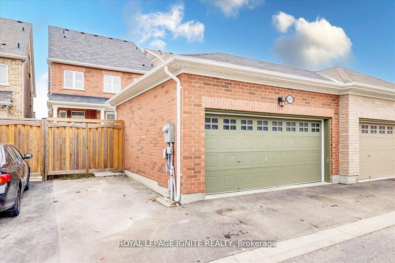 114 Lawrence Pilkington Avenue Unit Bsmt photo 19