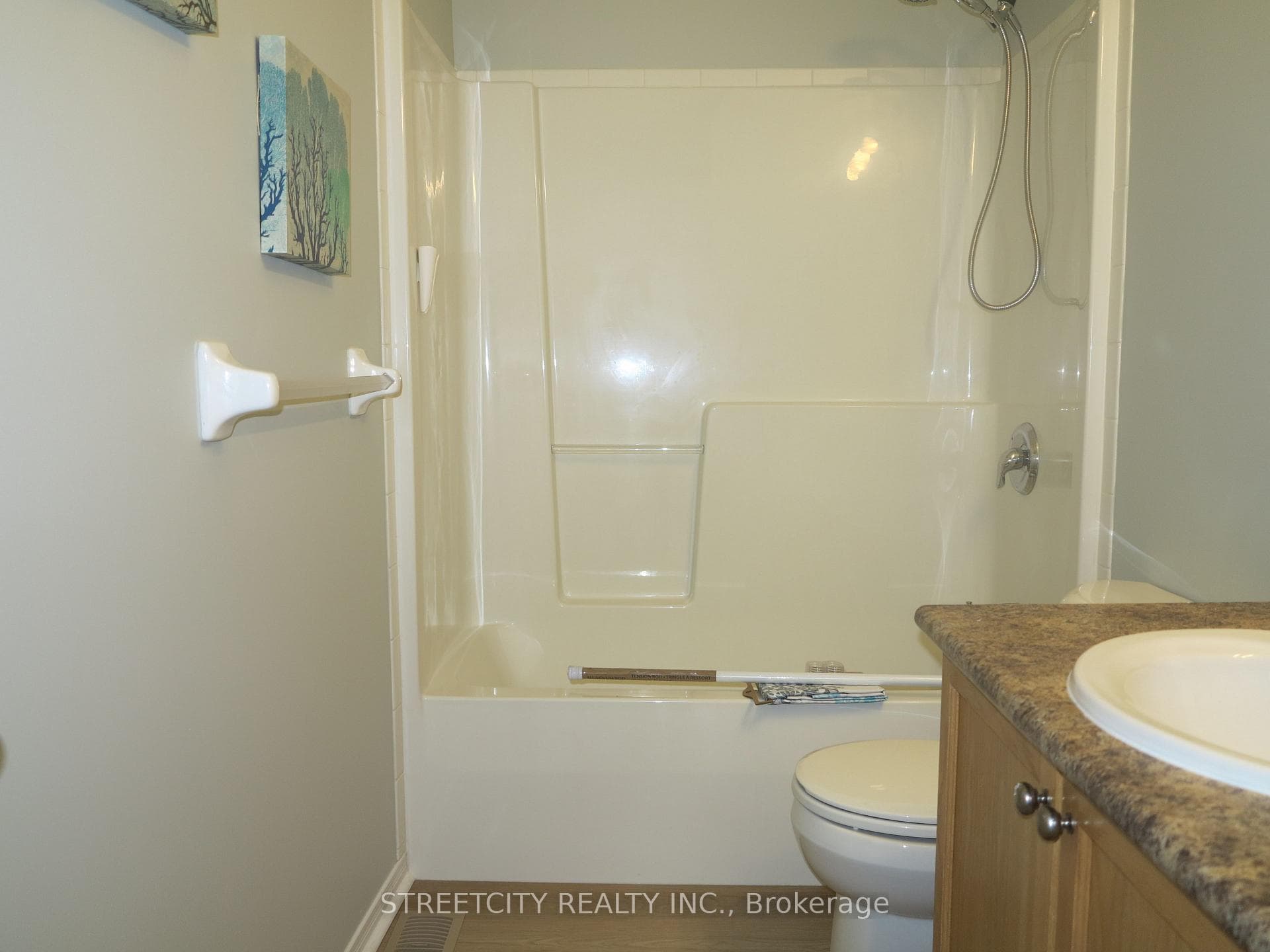 1851 Creekside Street photo 22