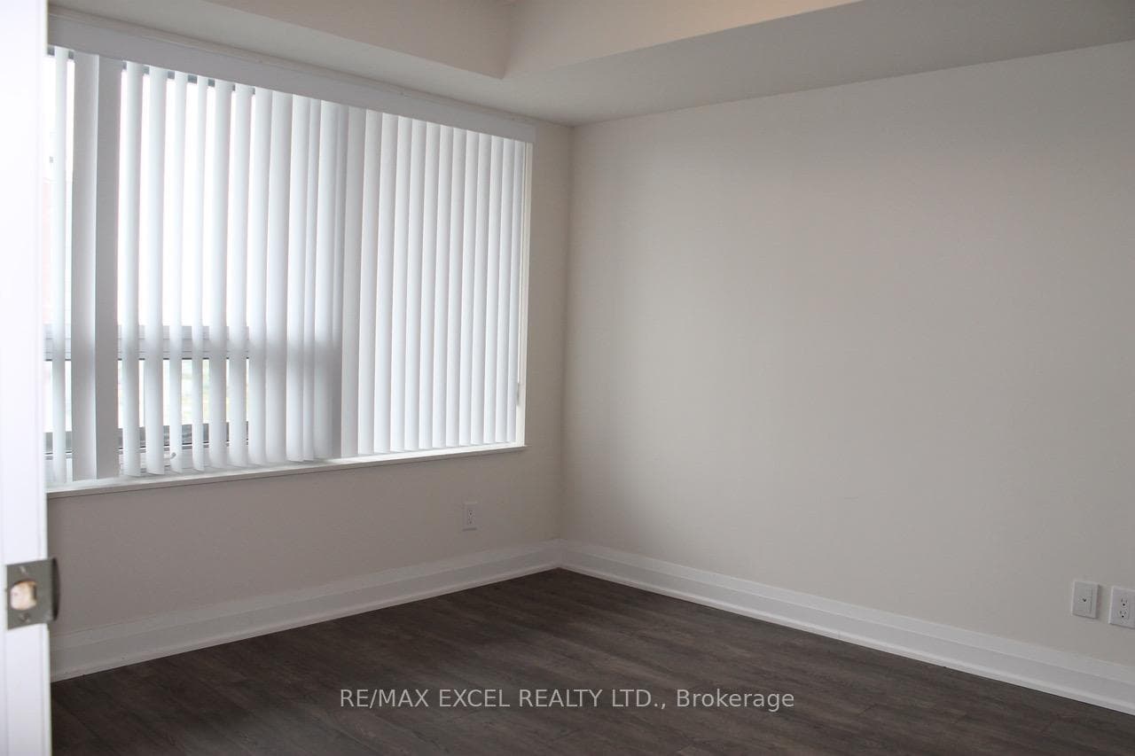 18 Uptown Drive Unit 1503 photo 9