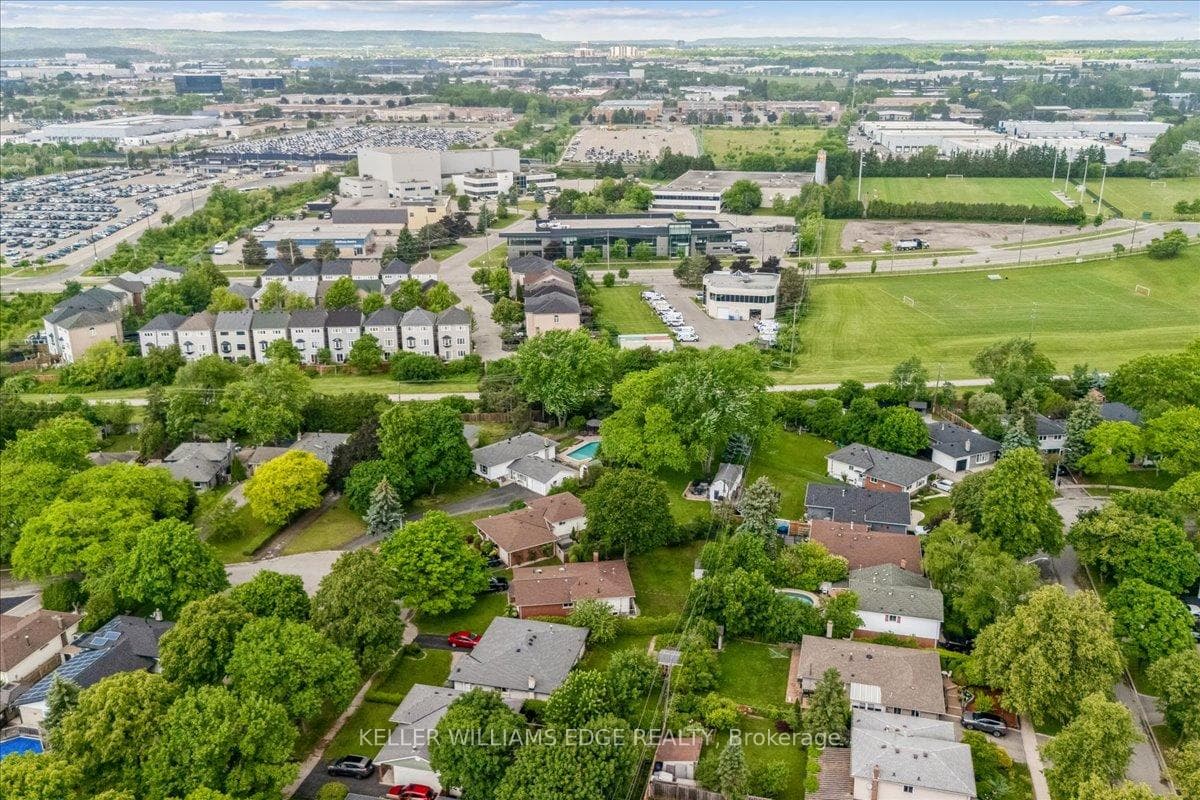 Close proximity to the Appleby Go Station